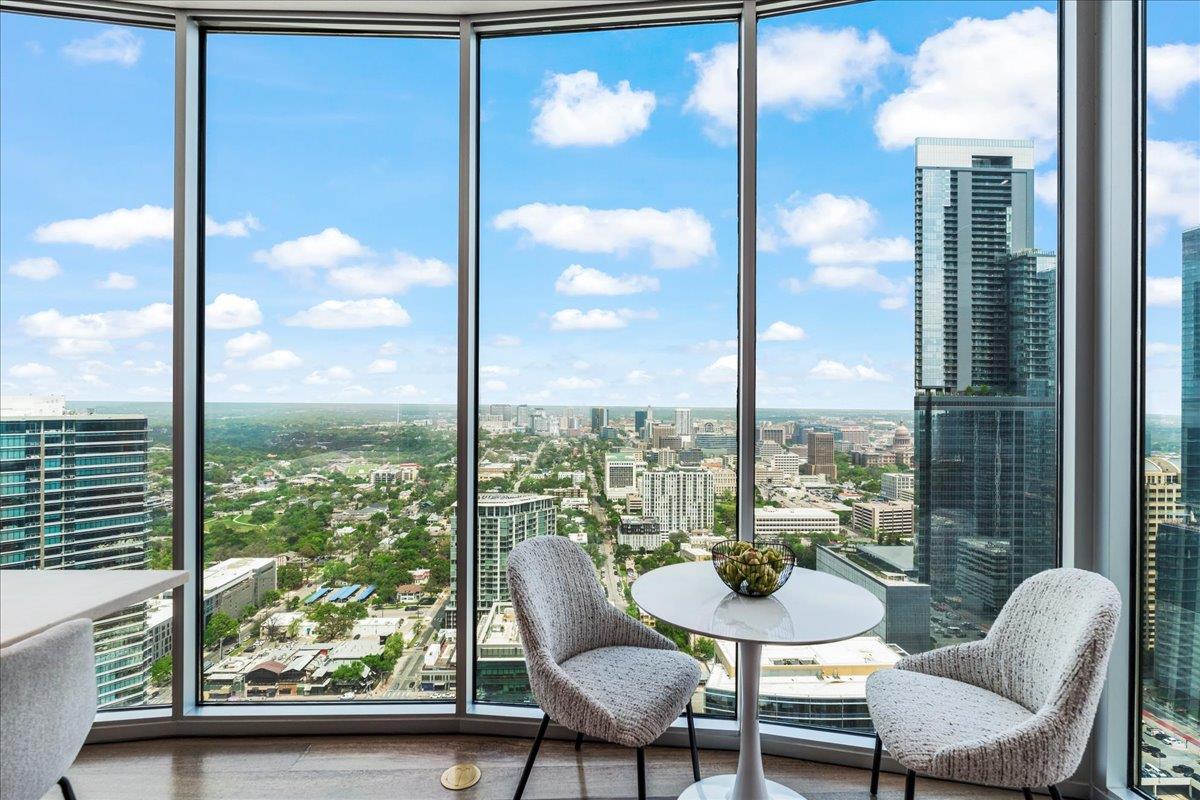 360 Nueces St # 4211, Austin, TX 78701