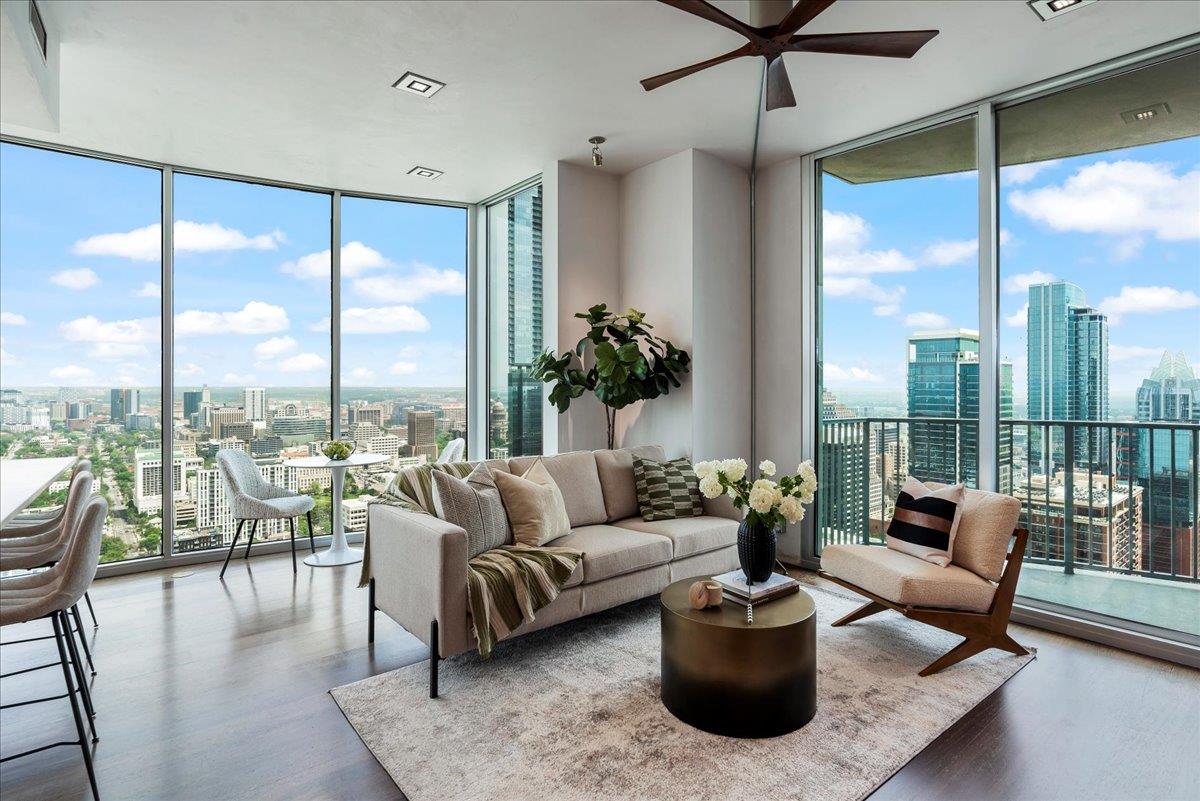 360 Nueces St # 4211, Austin, TX 78701