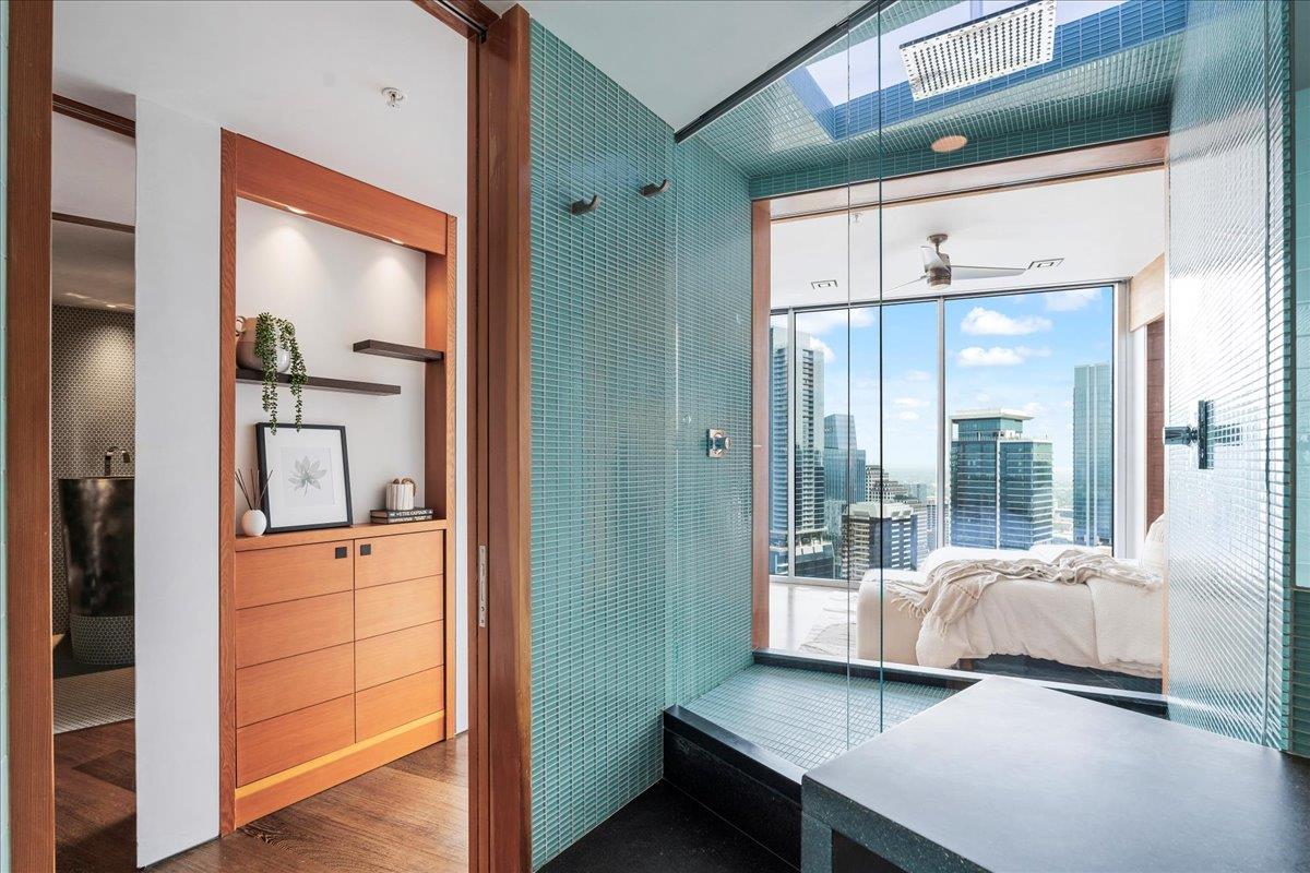 360 Nueces St # 4211, Austin, TX 78701