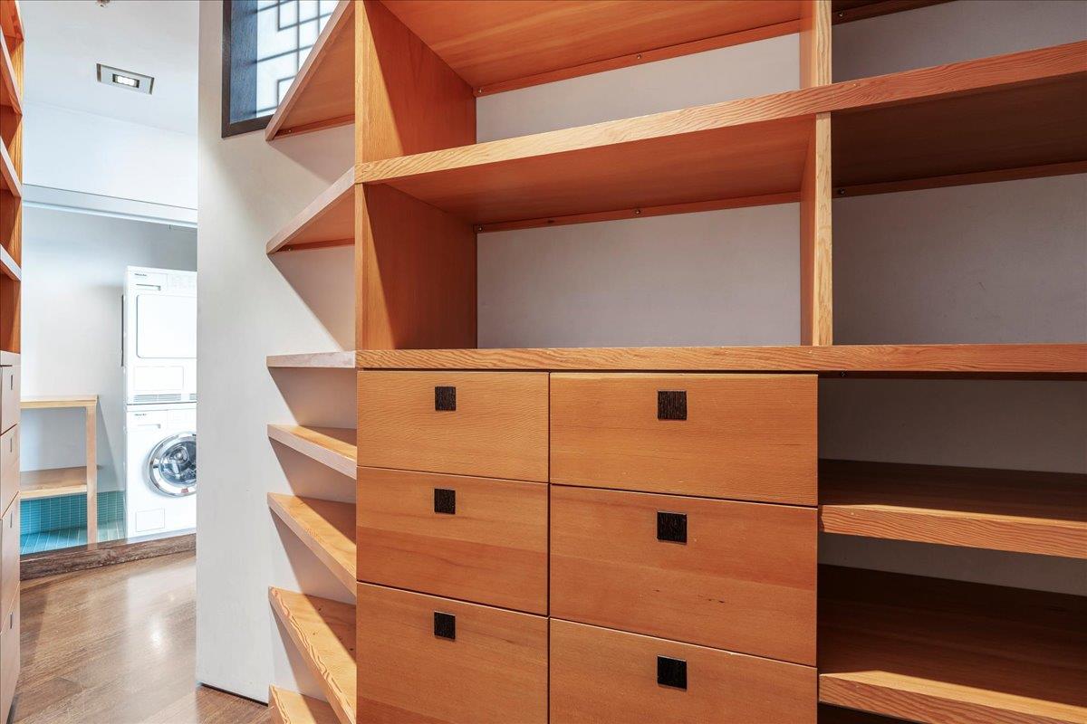 360 Nueces St # 4211, Austin, TX 78701