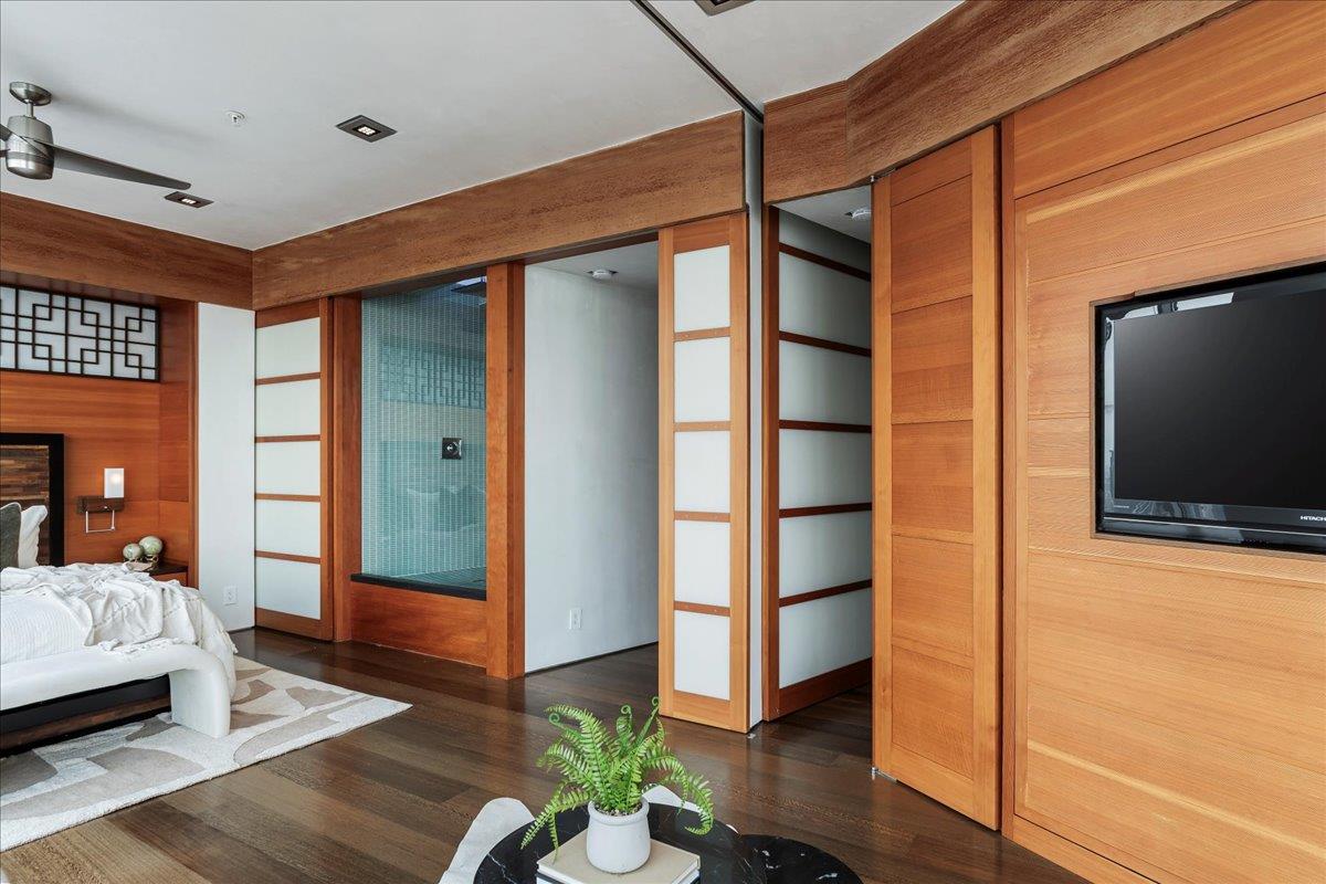 360 Nueces St # 4211, Austin, TX 78701