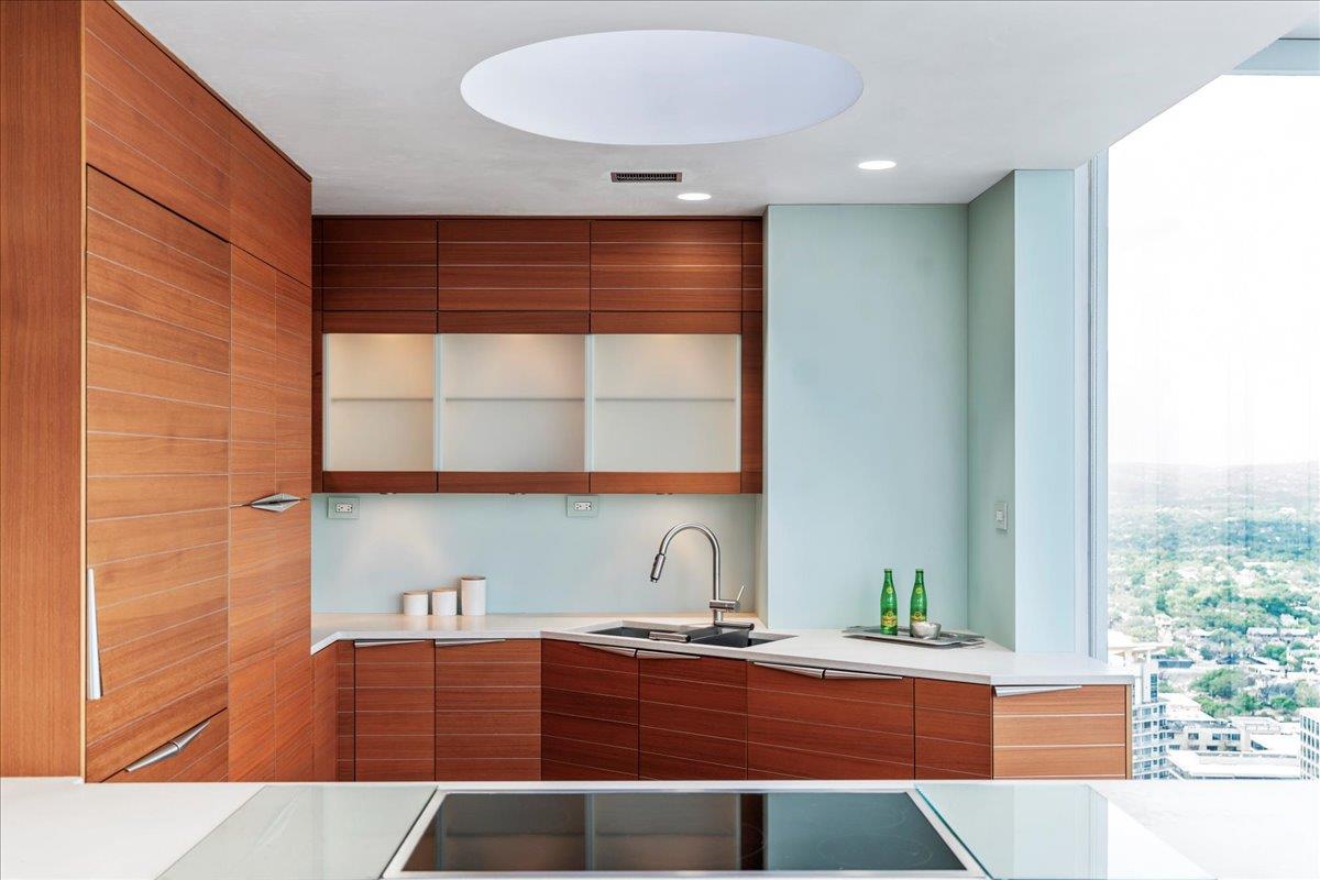 360 Nueces St # 4211, Austin, TX 78701