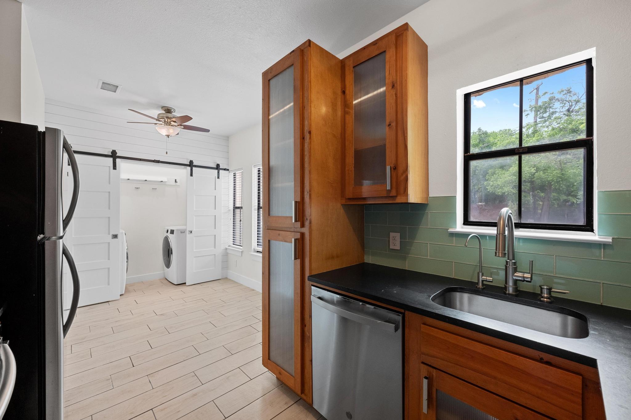 4401 Speedway St # 114, Austin, TX 78751