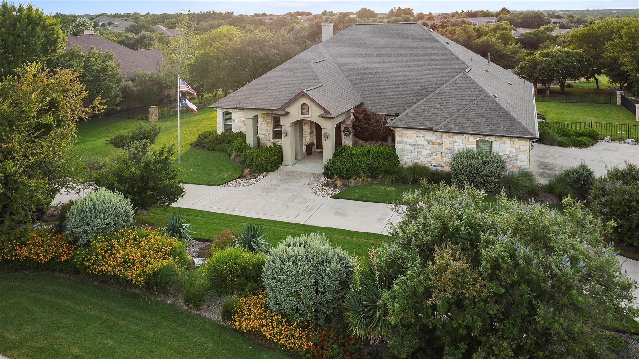109 Willow Run, Georgetown, TX 78633