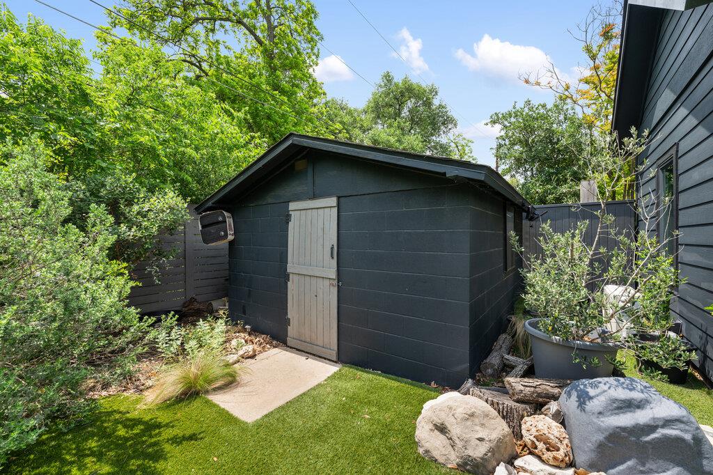 1607 Ashberry Dr, Austin, TX 78723