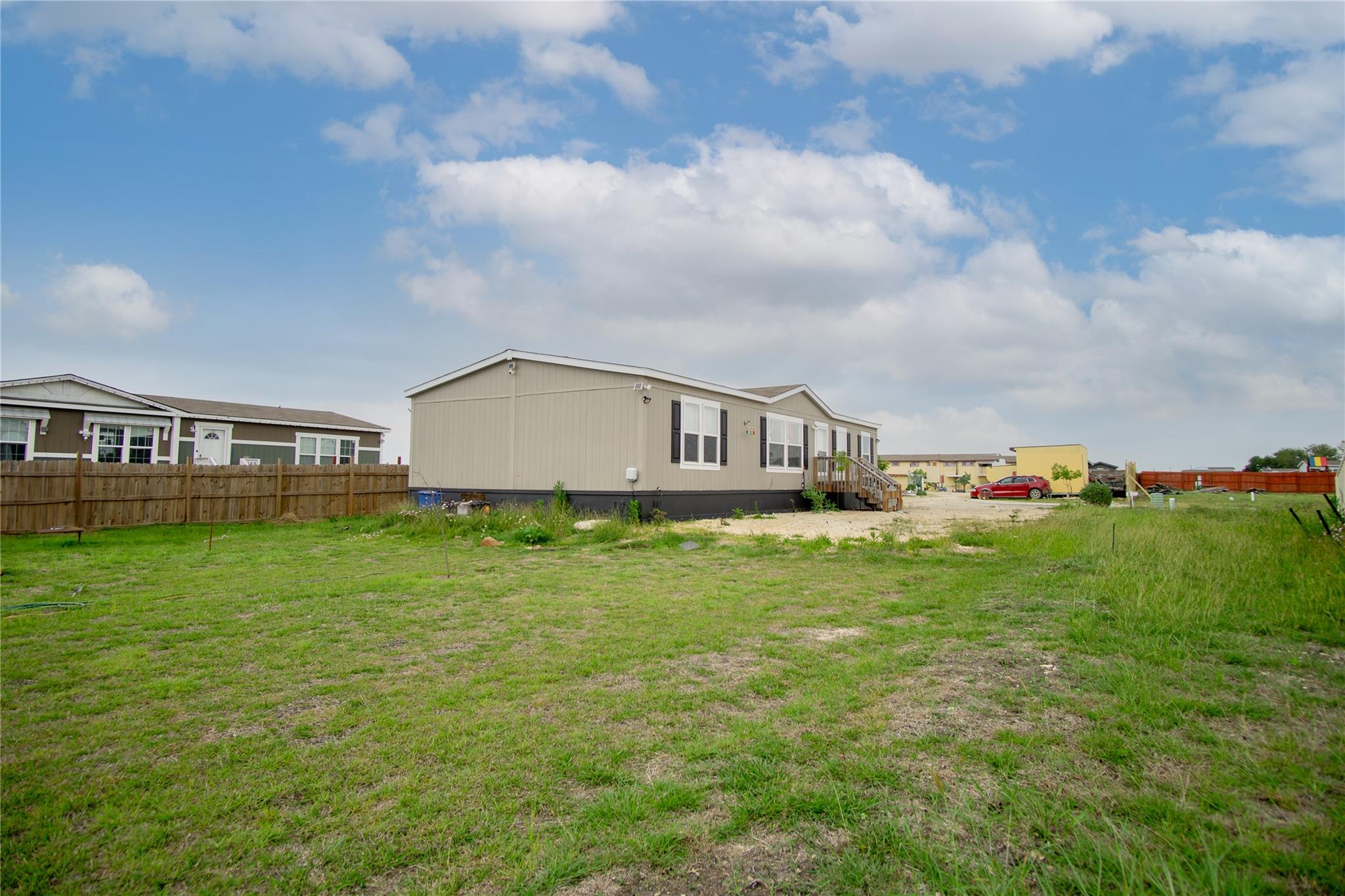 480 Ganado Dr, Kyle, TX 78640