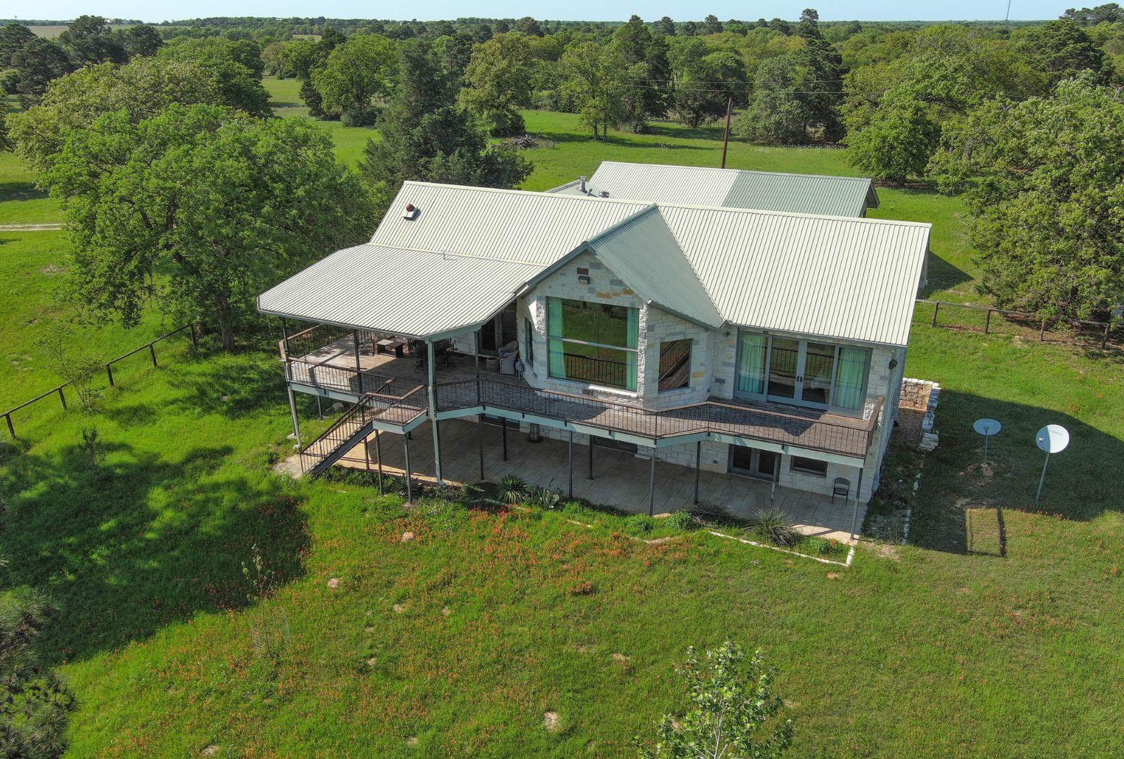 490 John Craft Rd, Red Rock, TX 78662