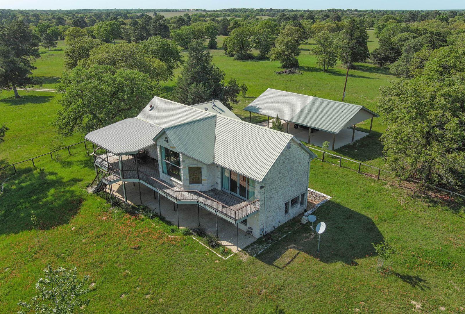 490 John Craft Rd, Red Rock, TX 78662