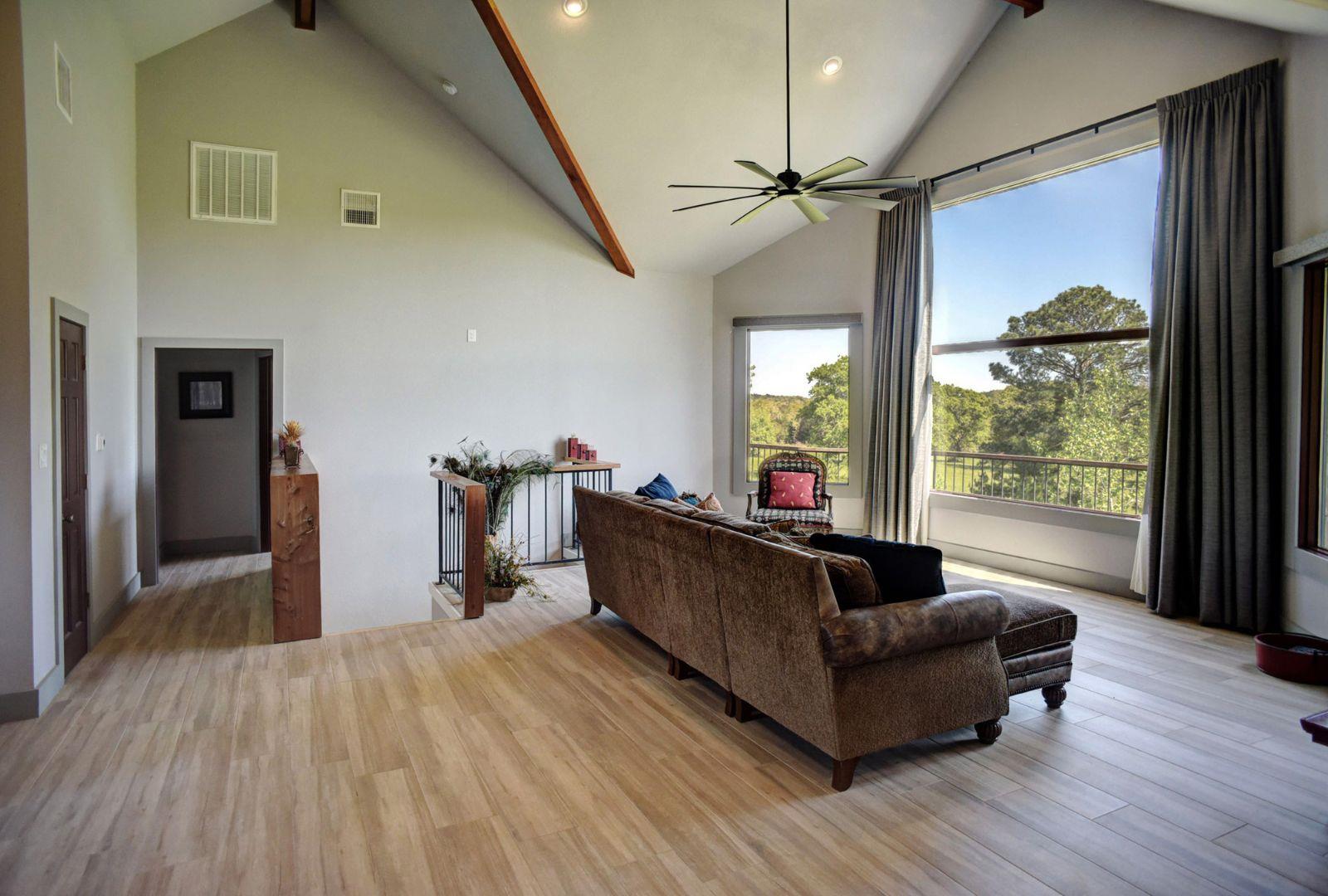 490 John Craft Rd, Red Rock, TX 78662