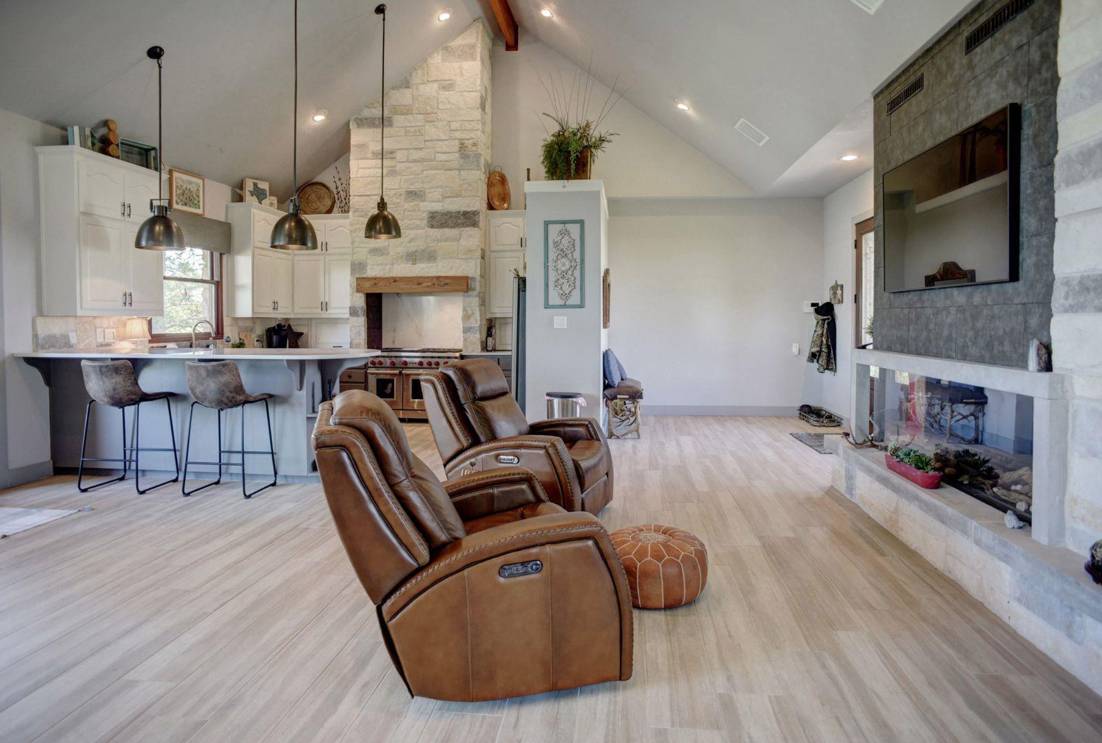 490 John Craft Rd, Red Rock, TX 78662