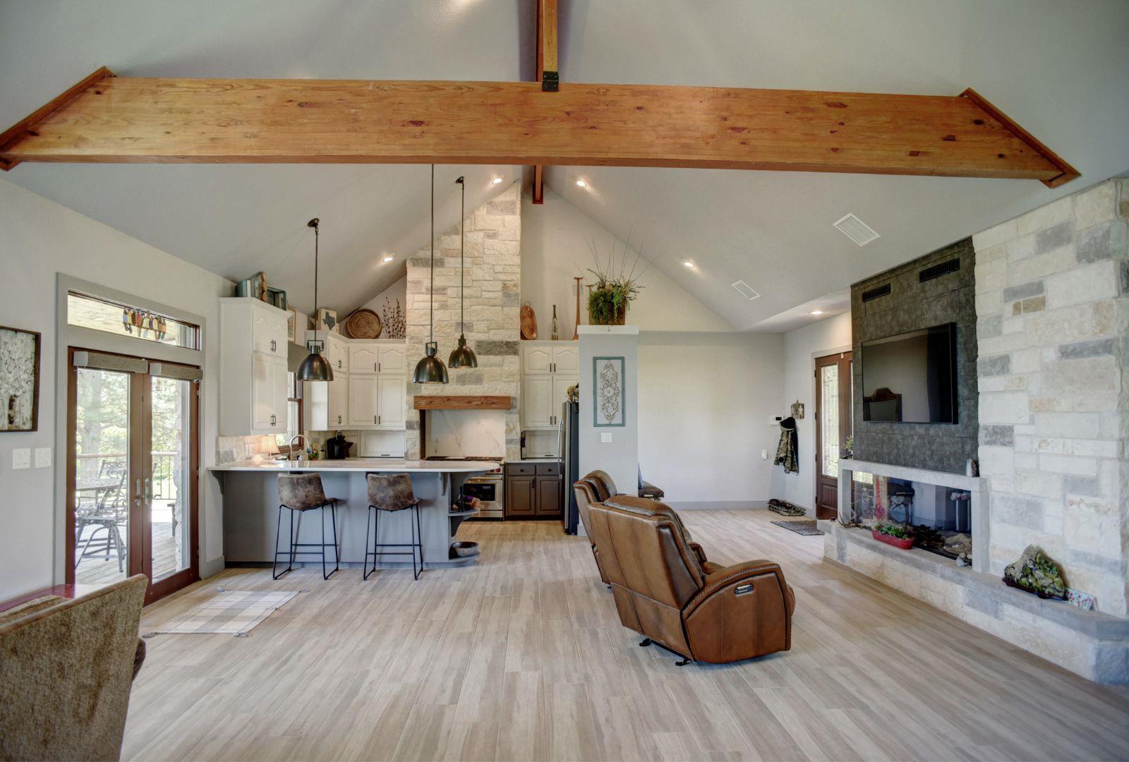 490 John Craft Rd, Red Rock, TX 78662