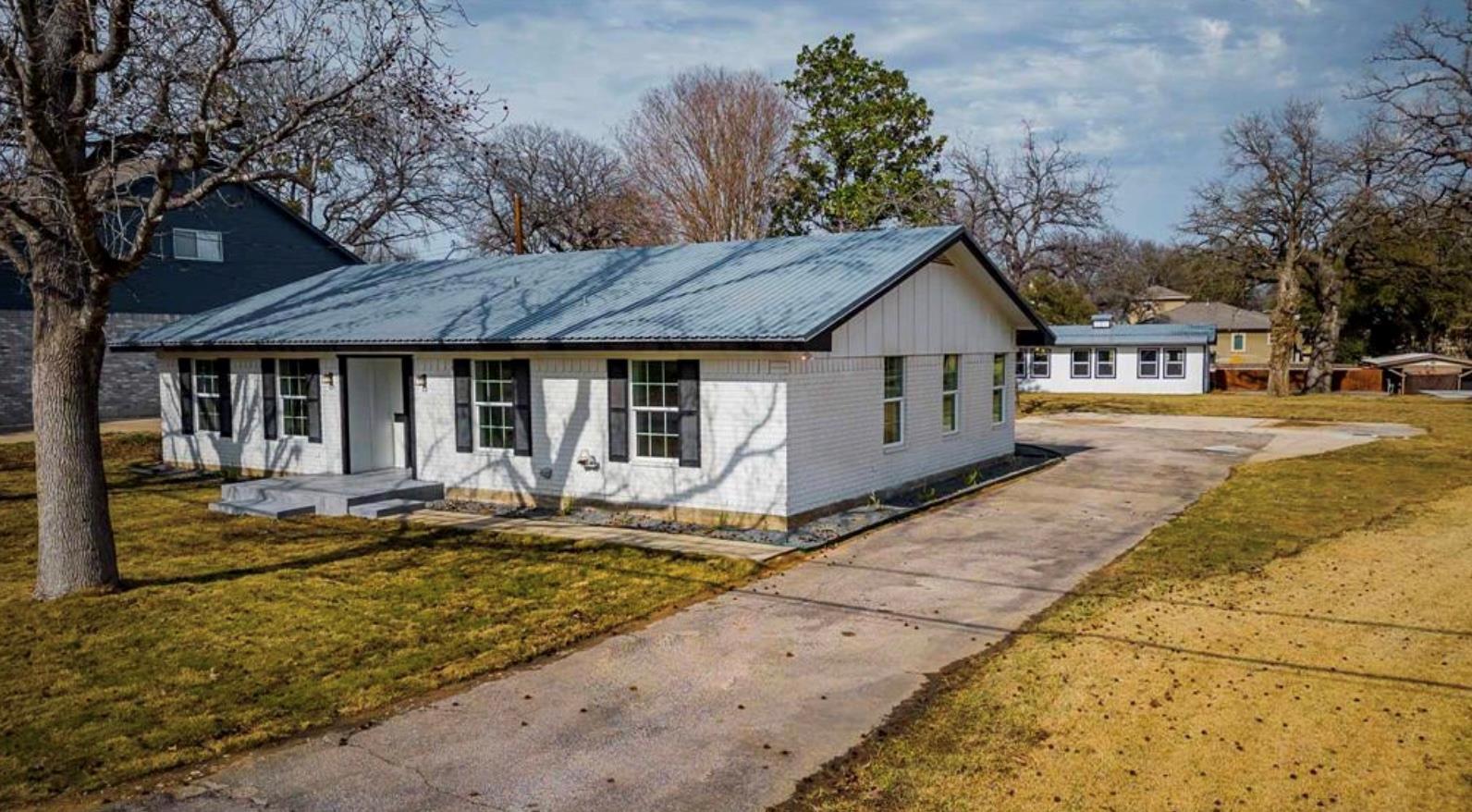 613 Highland Dr, Marble Falls, TX 78654