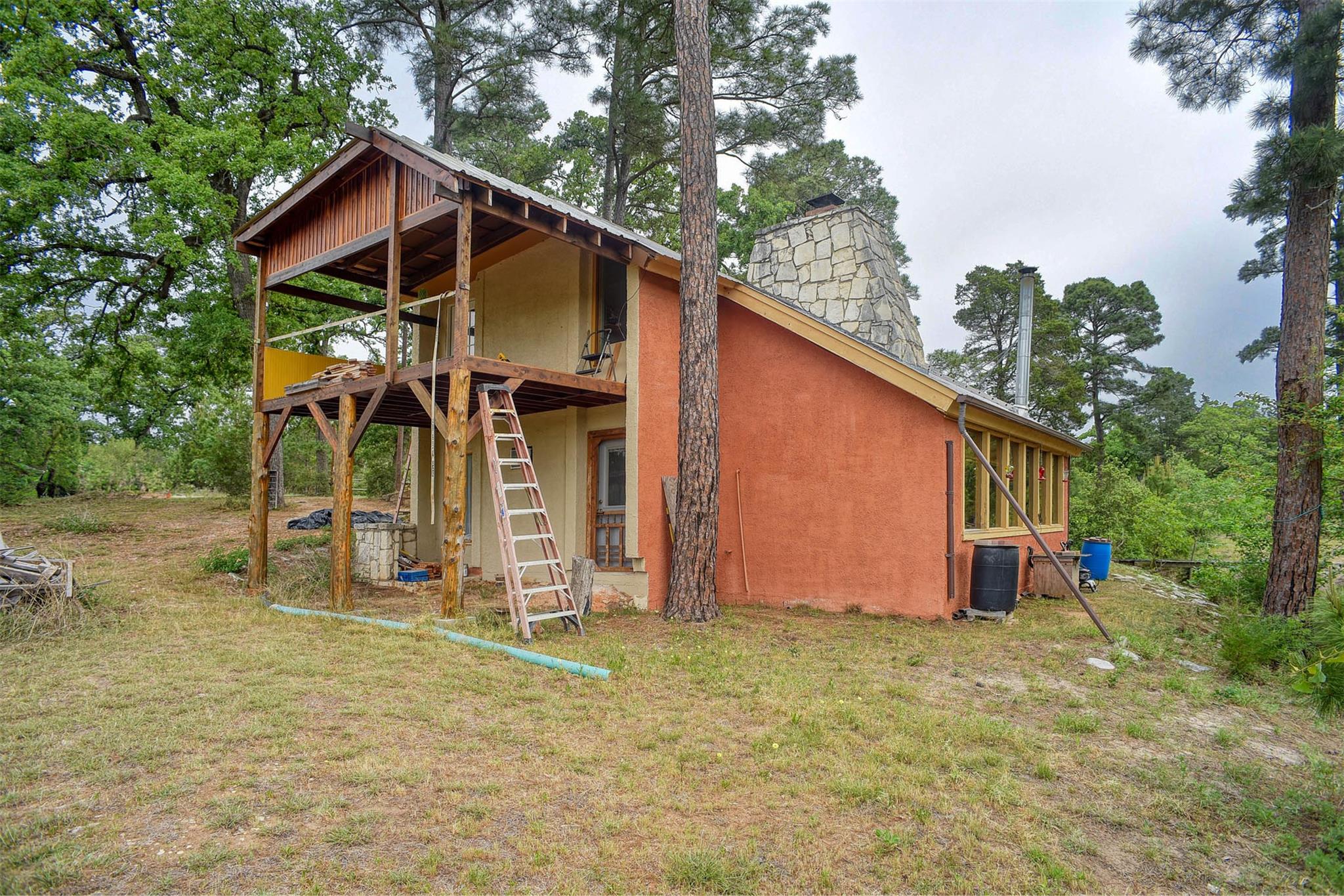 125 Turkey Trot Rd, Smithville, TX 78957