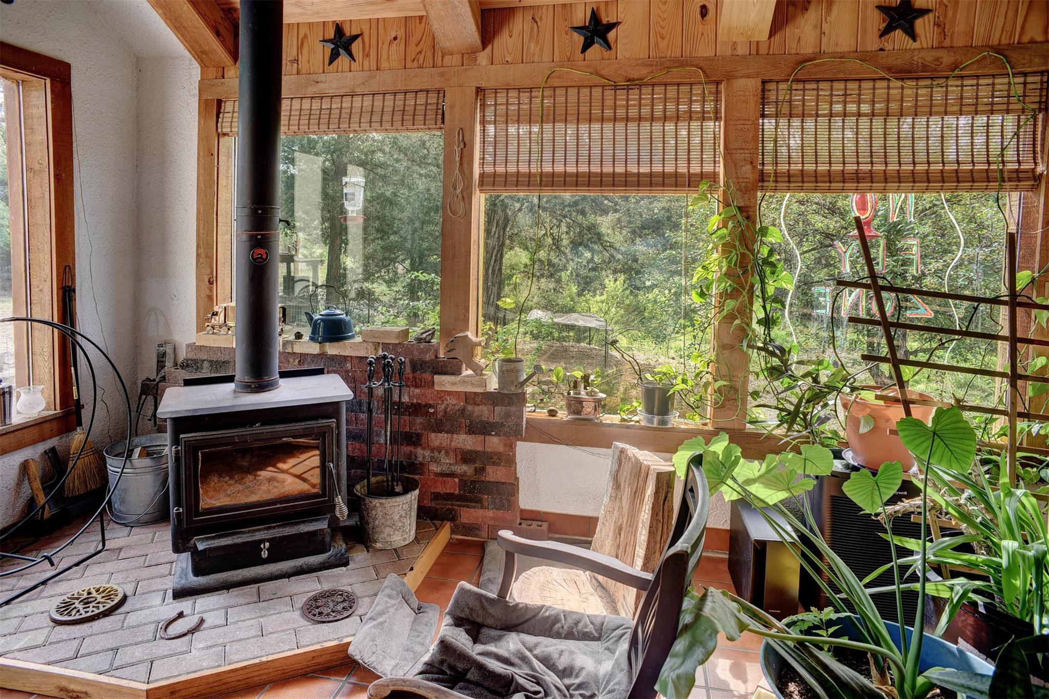 125 Turkey Trot Rd, Smithville, TX 78957