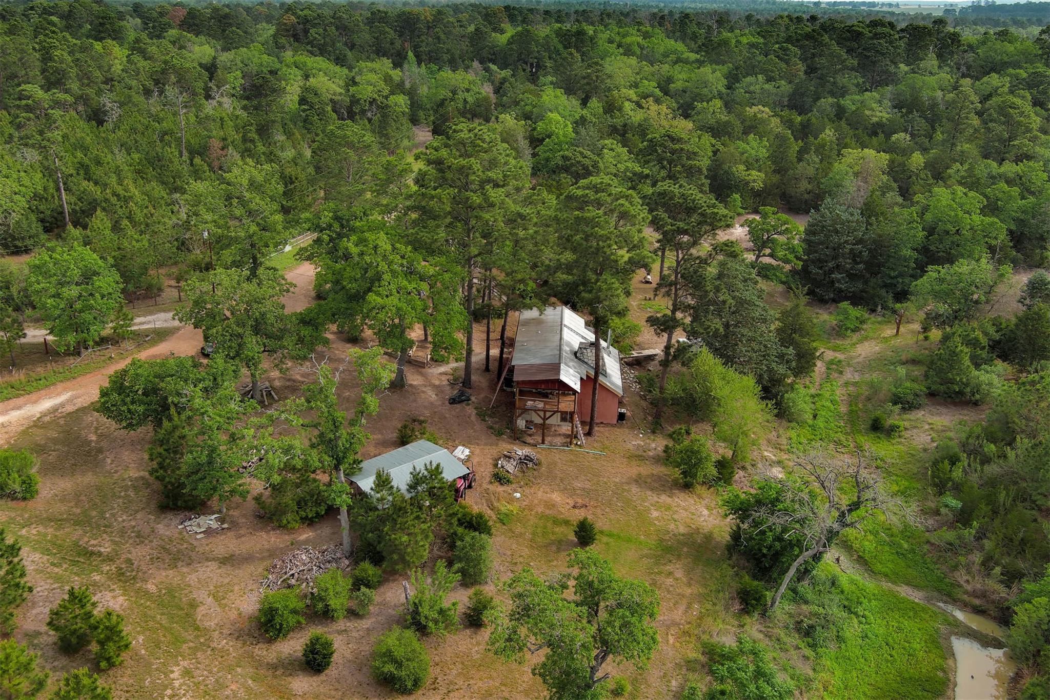 125 Turkey Trot Rd, Smithville, TX 78957