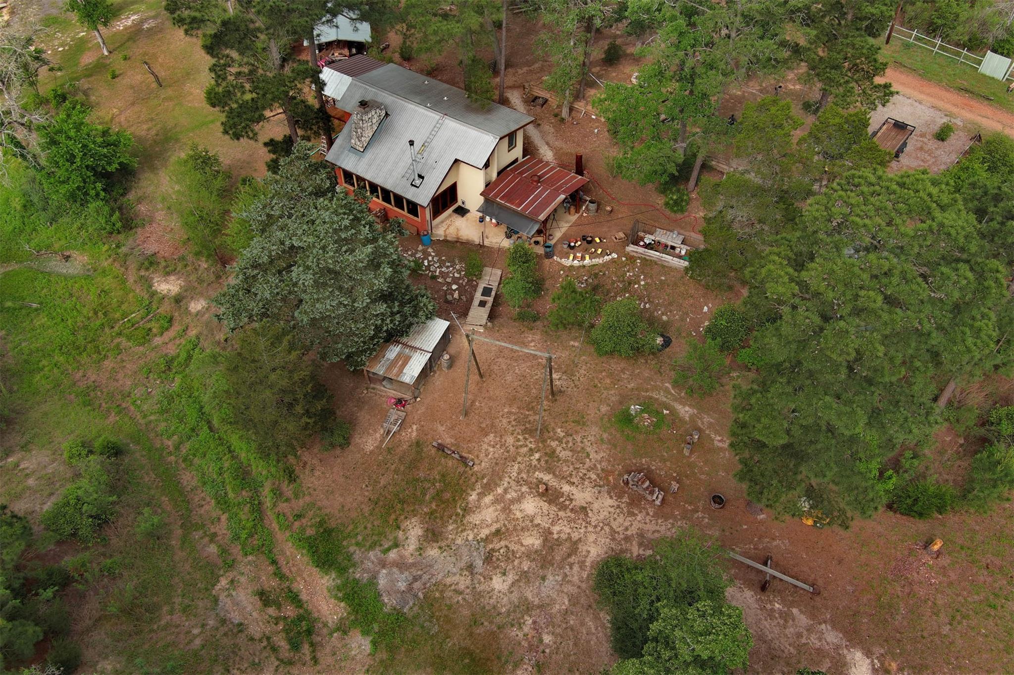 125 Turkey Trot Rd, Smithville, TX 78957