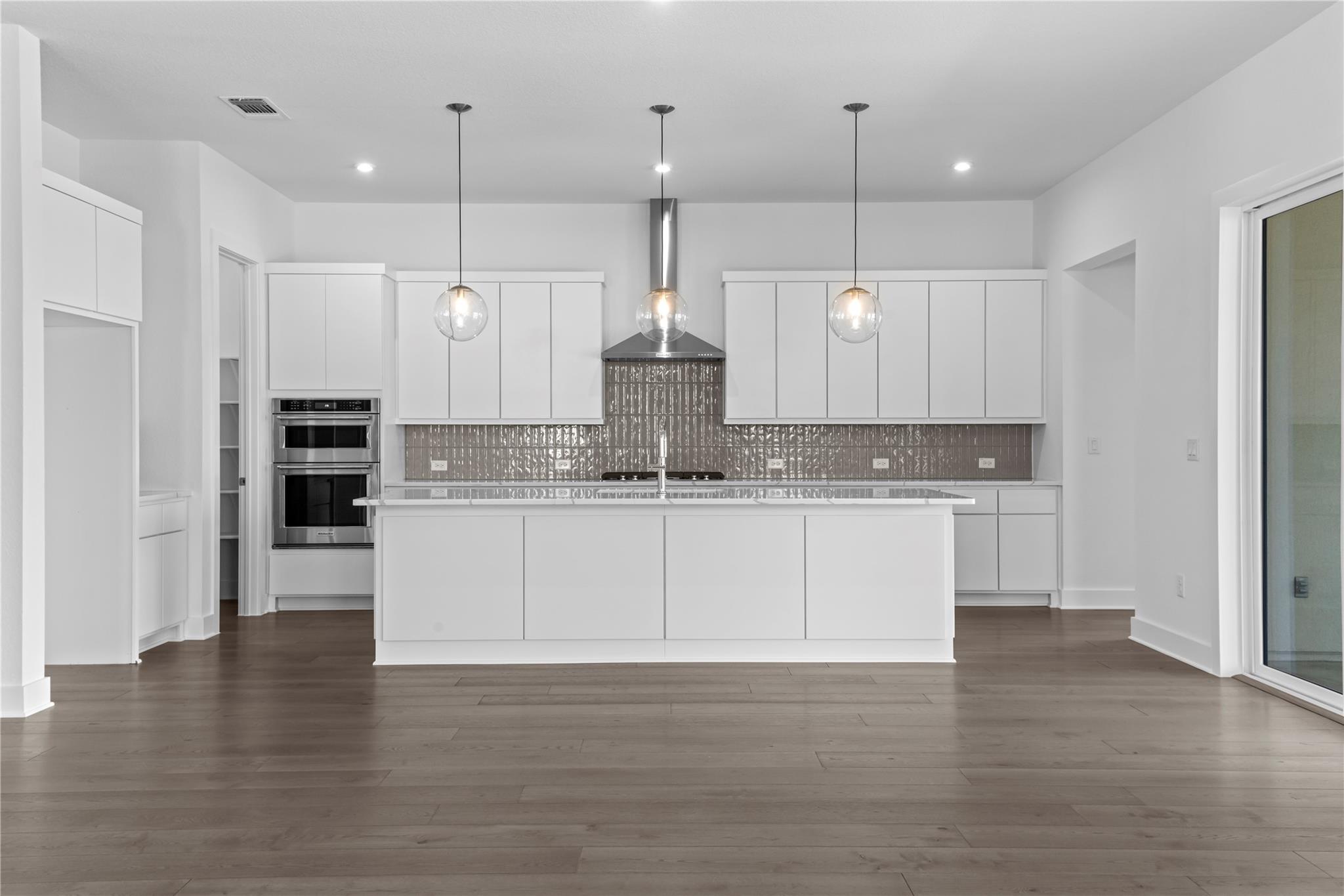 113 Arborosa Pass, Liberty Hill, TX 78642