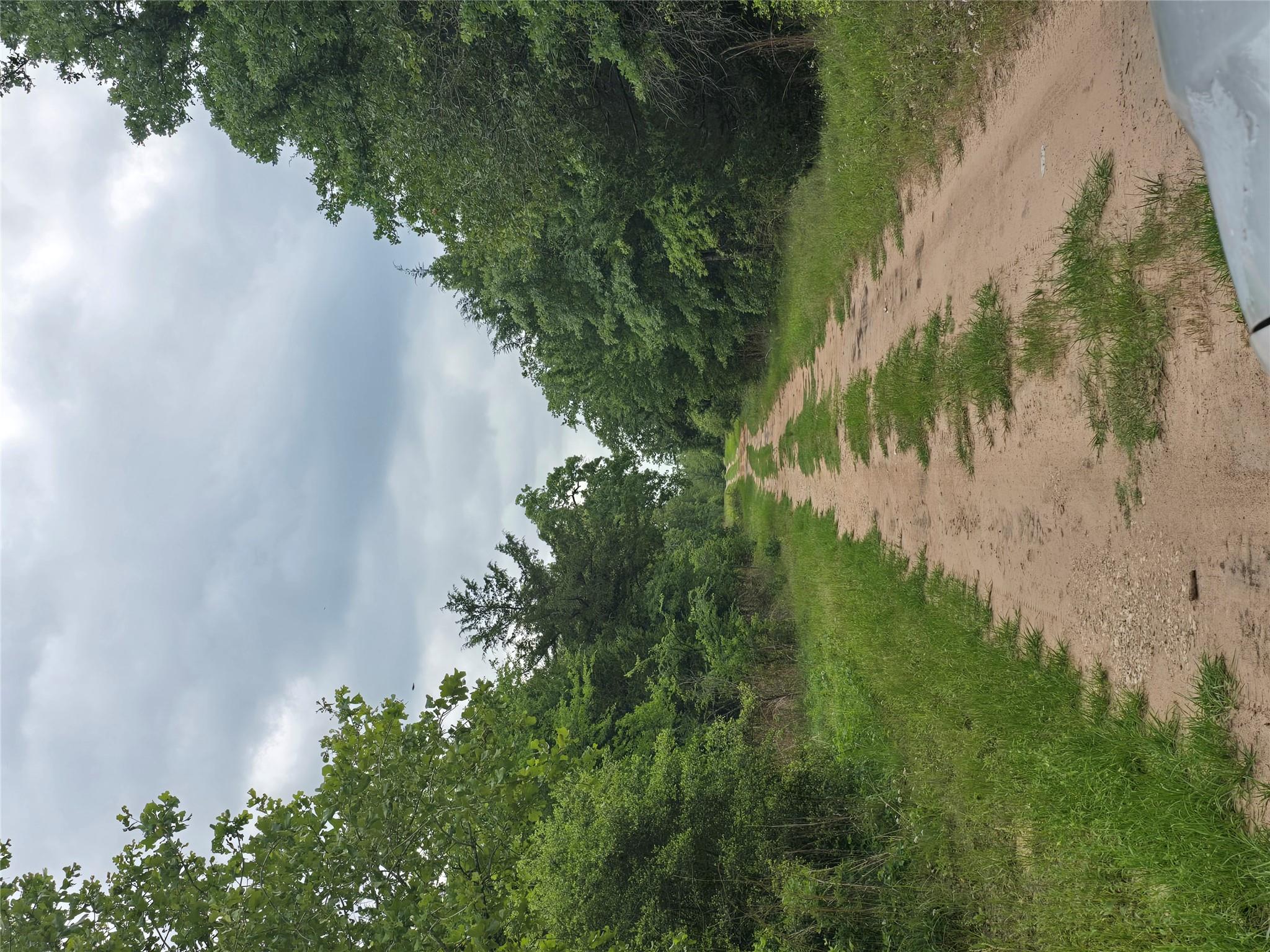 555 Private Road 3428, Milano, TX 76558