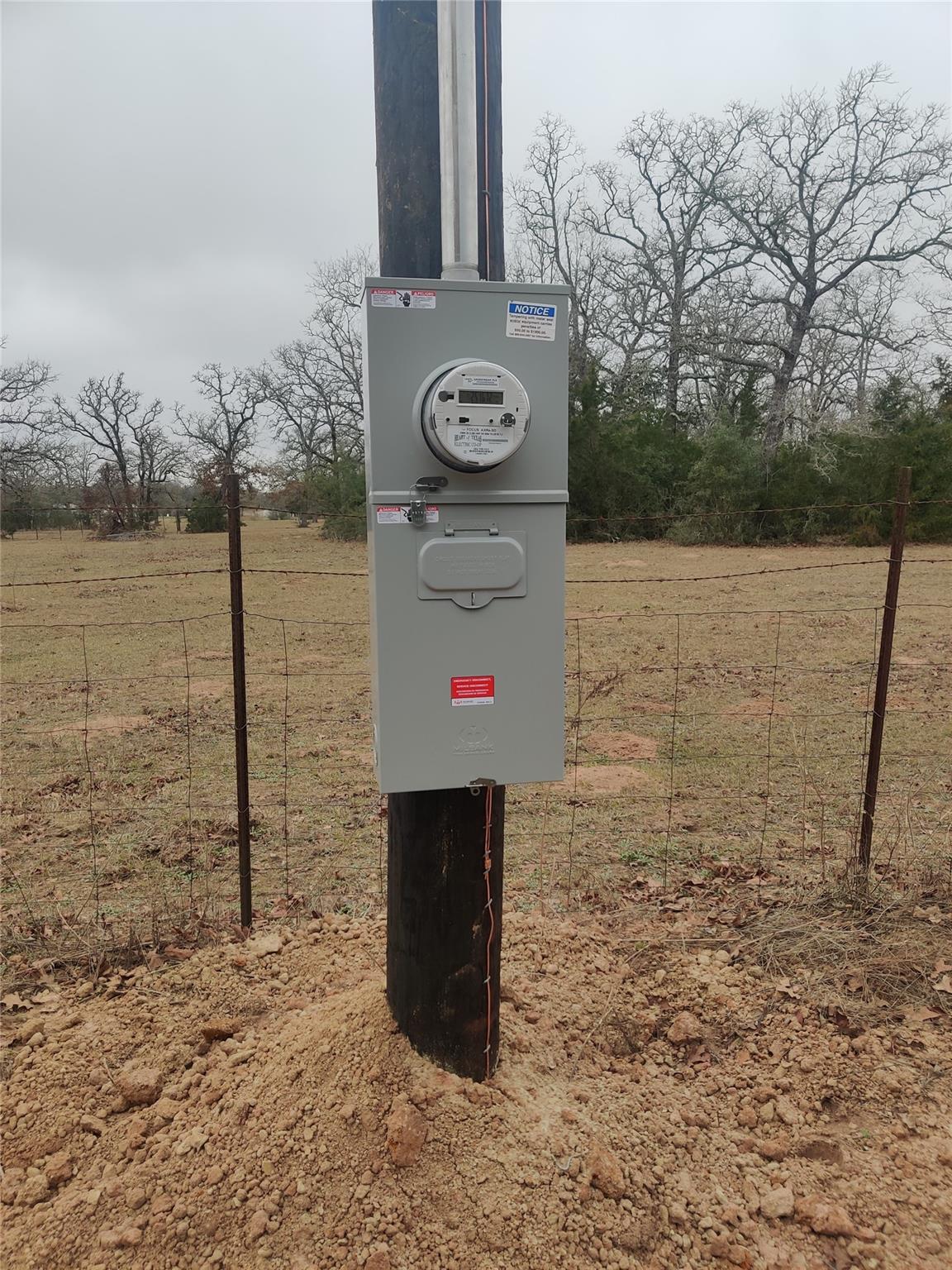 555 Private Road 3428, Milano, TX 76558