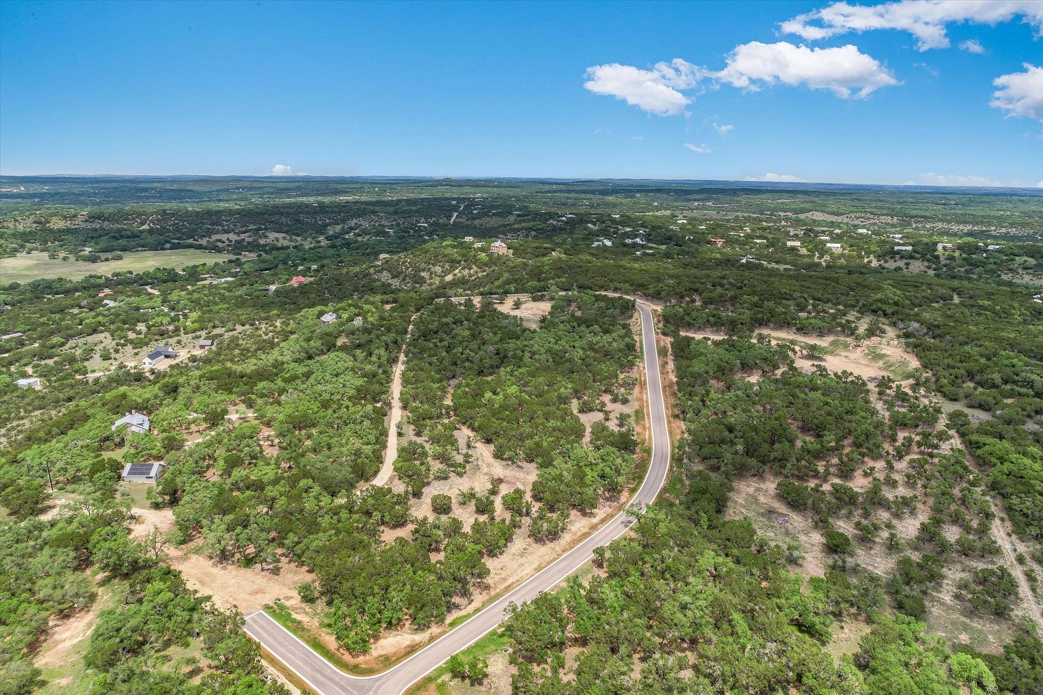 000 Moonridge Ln, Wimberley, TX 78676