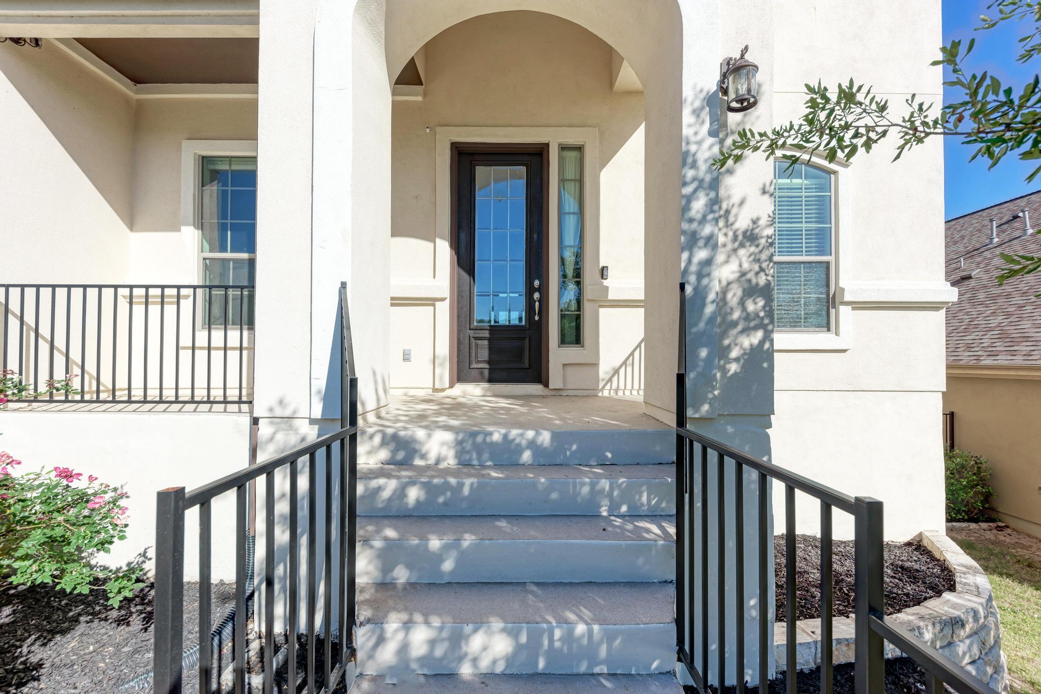 3909 Vinalopo Dr, Austin, TX 78738