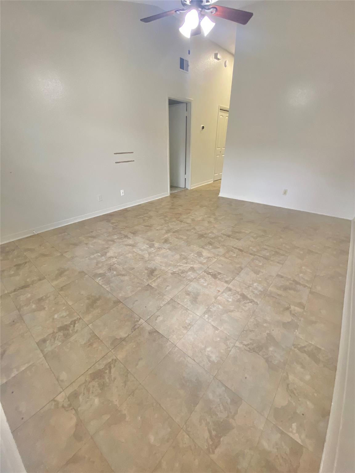 2216 San Gabriel St # 304, Austin, TX 78705