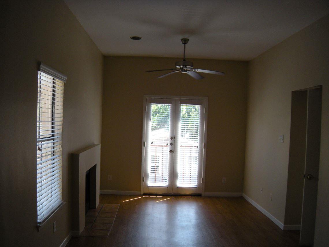 712 W 21st St # 301, Austin, TX 78705