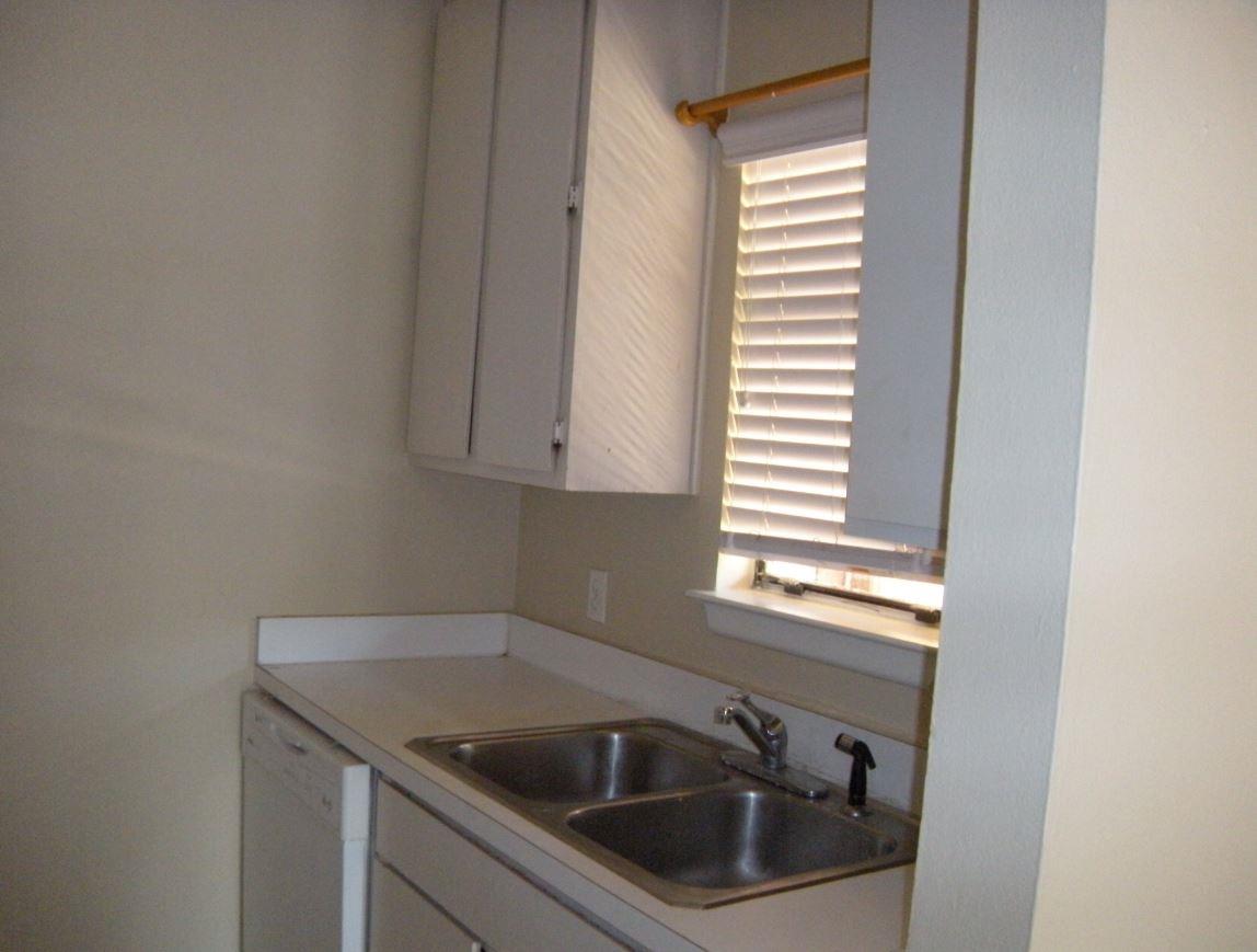 712 W 21st St # 301, Austin, TX 78705