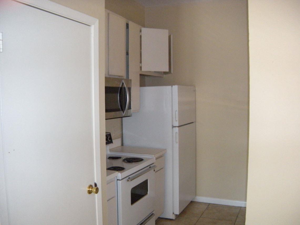 712 W 21st St # 301, Austin, TX 78705