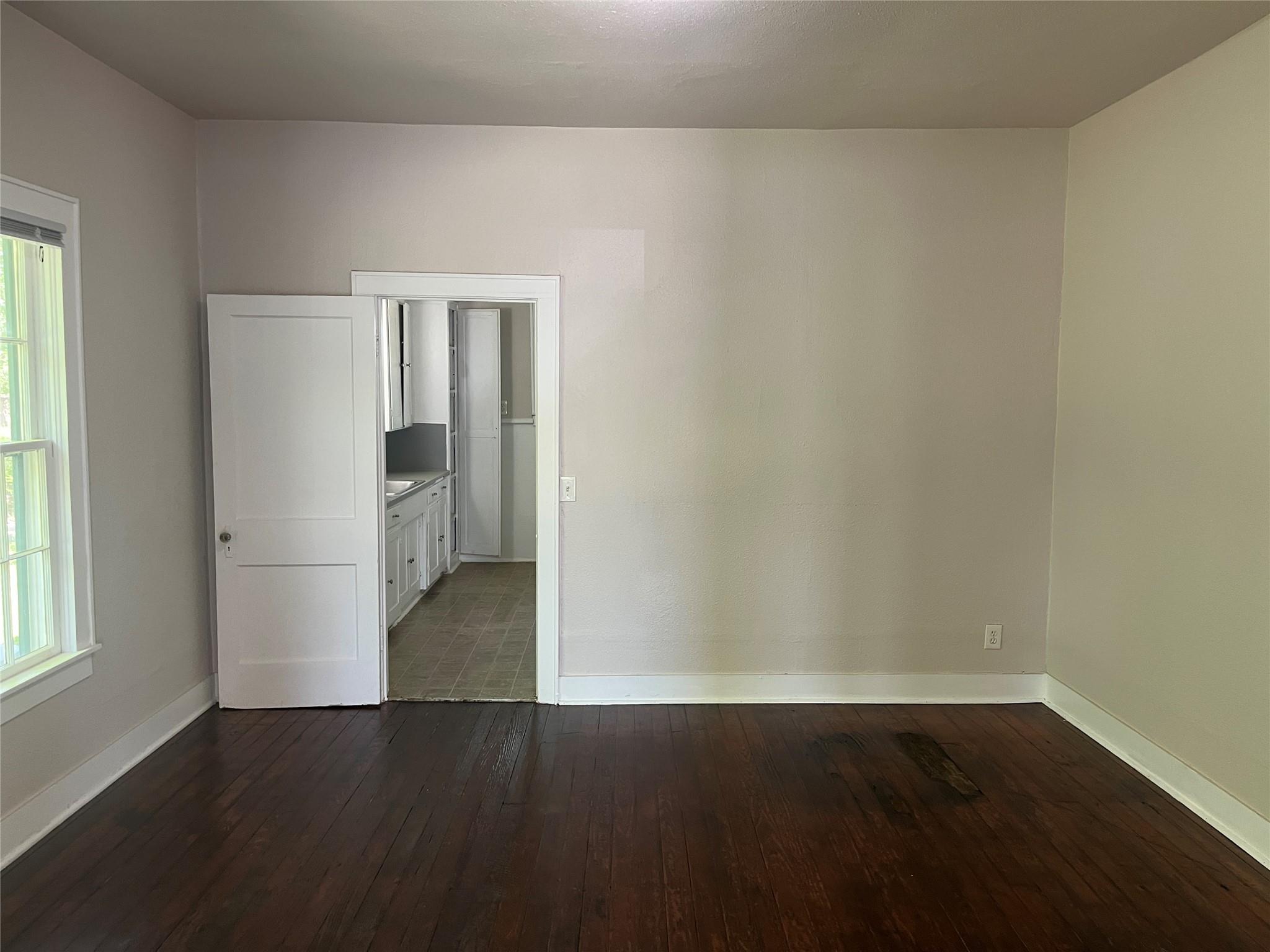 1417 Pleasant St, Gatesville, TX 76528