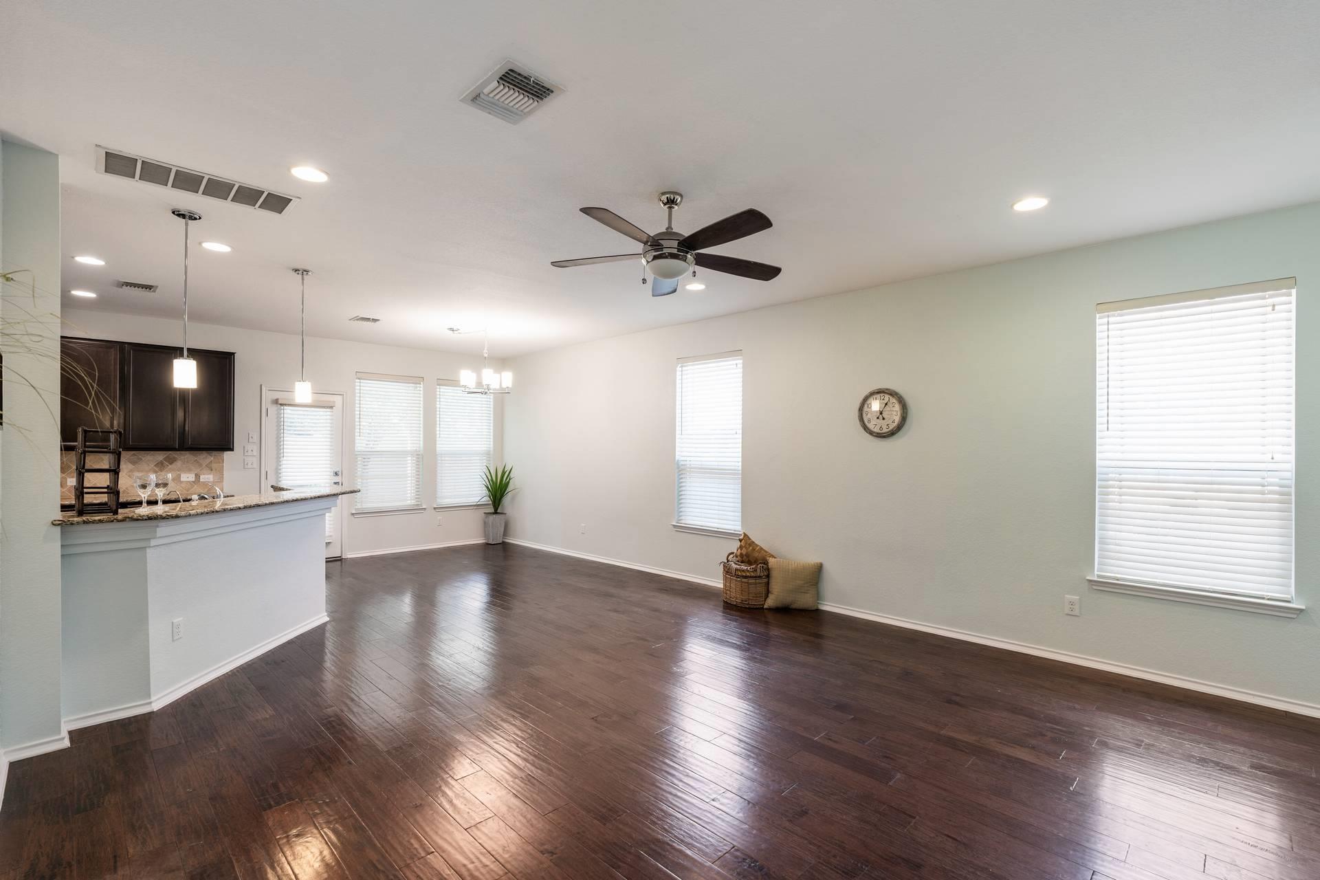 404 Buttercup Creek Blvd # 19, Cedar Park, TX 78613