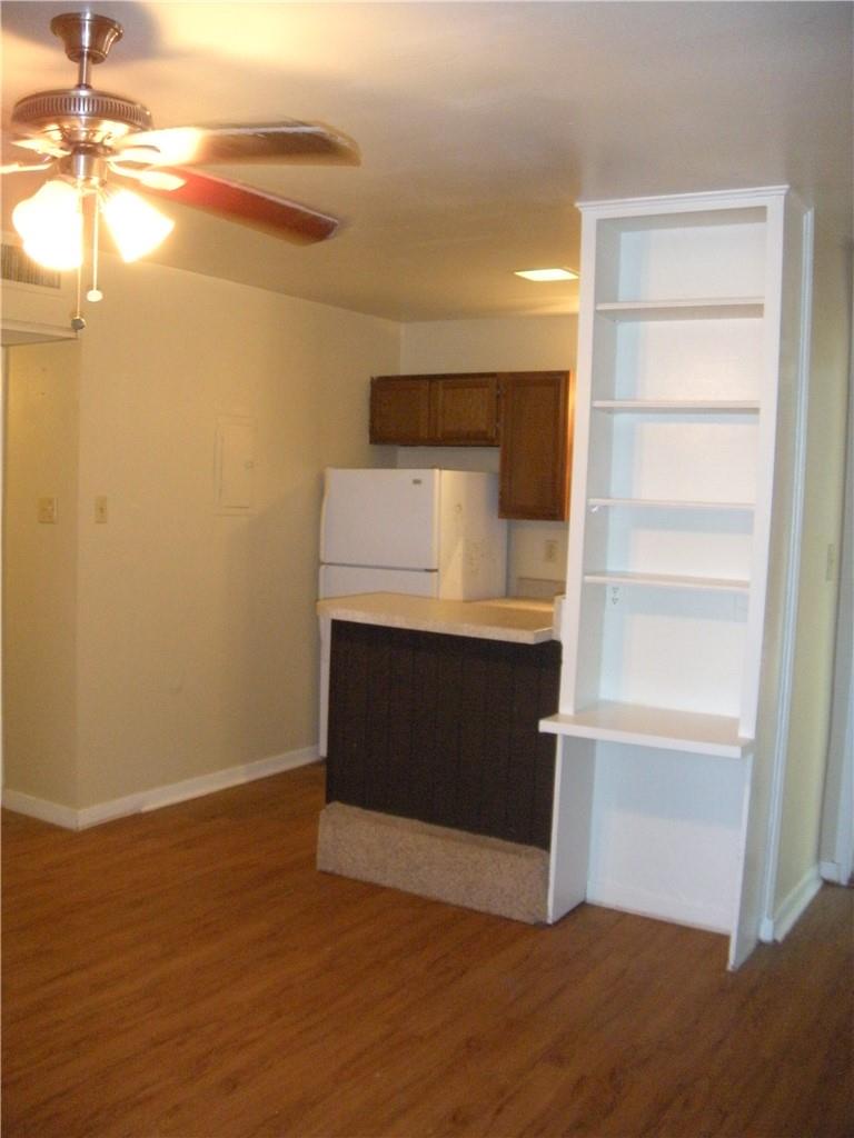 1000 W 26th St # 207, Austin, TX 78705