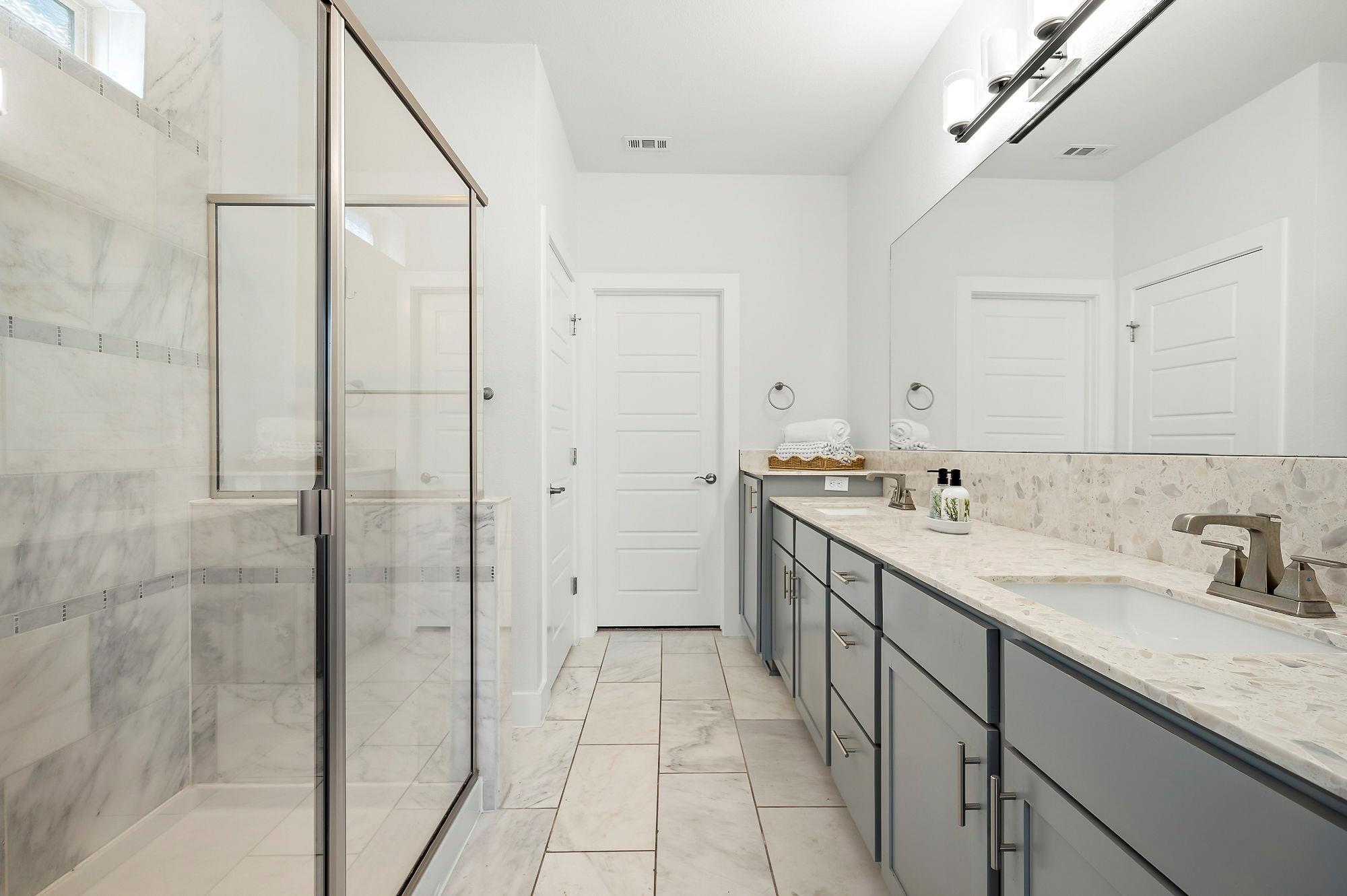 1775 Rowdy Loop pvt Loop # 33, Leander, TX 78641