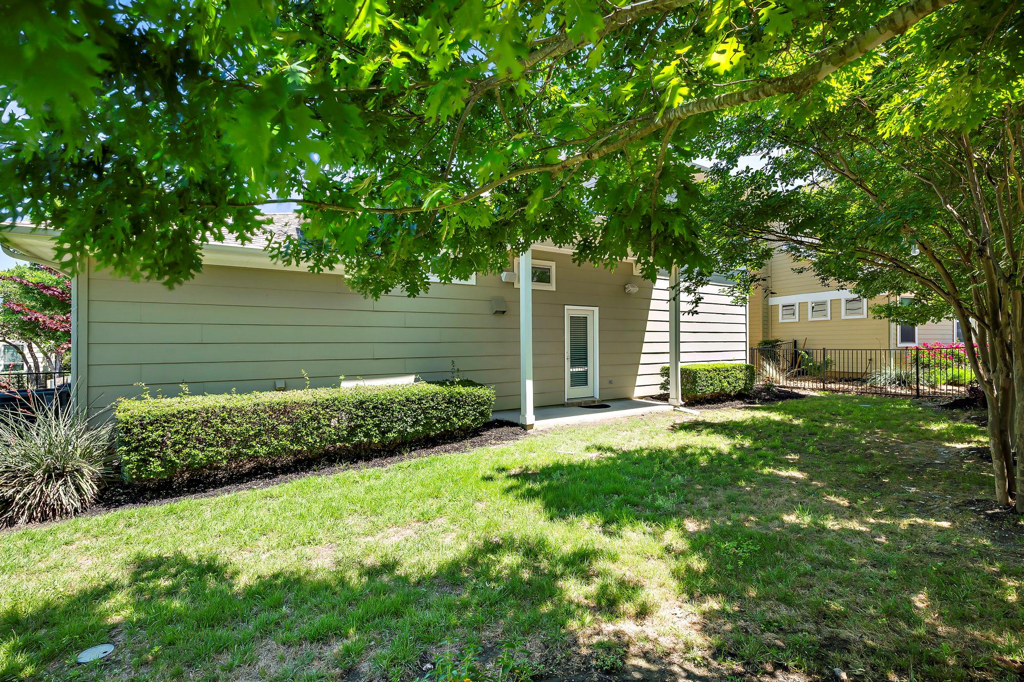 1775 Rowdy Loop pvt Loop # 33, Leander, TX 78641