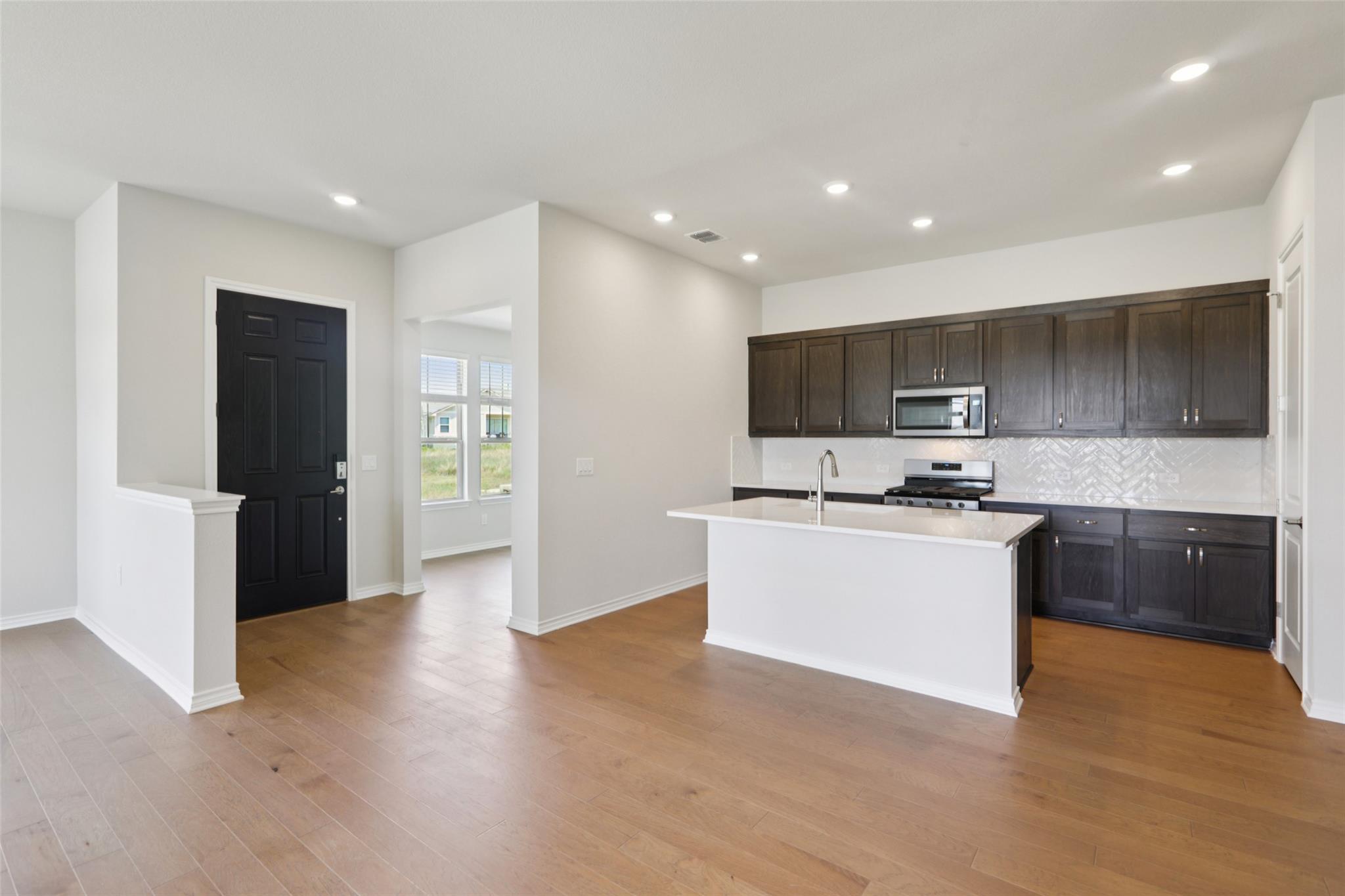 140 Stewart Dr # 102, San Marcos, TX 78666