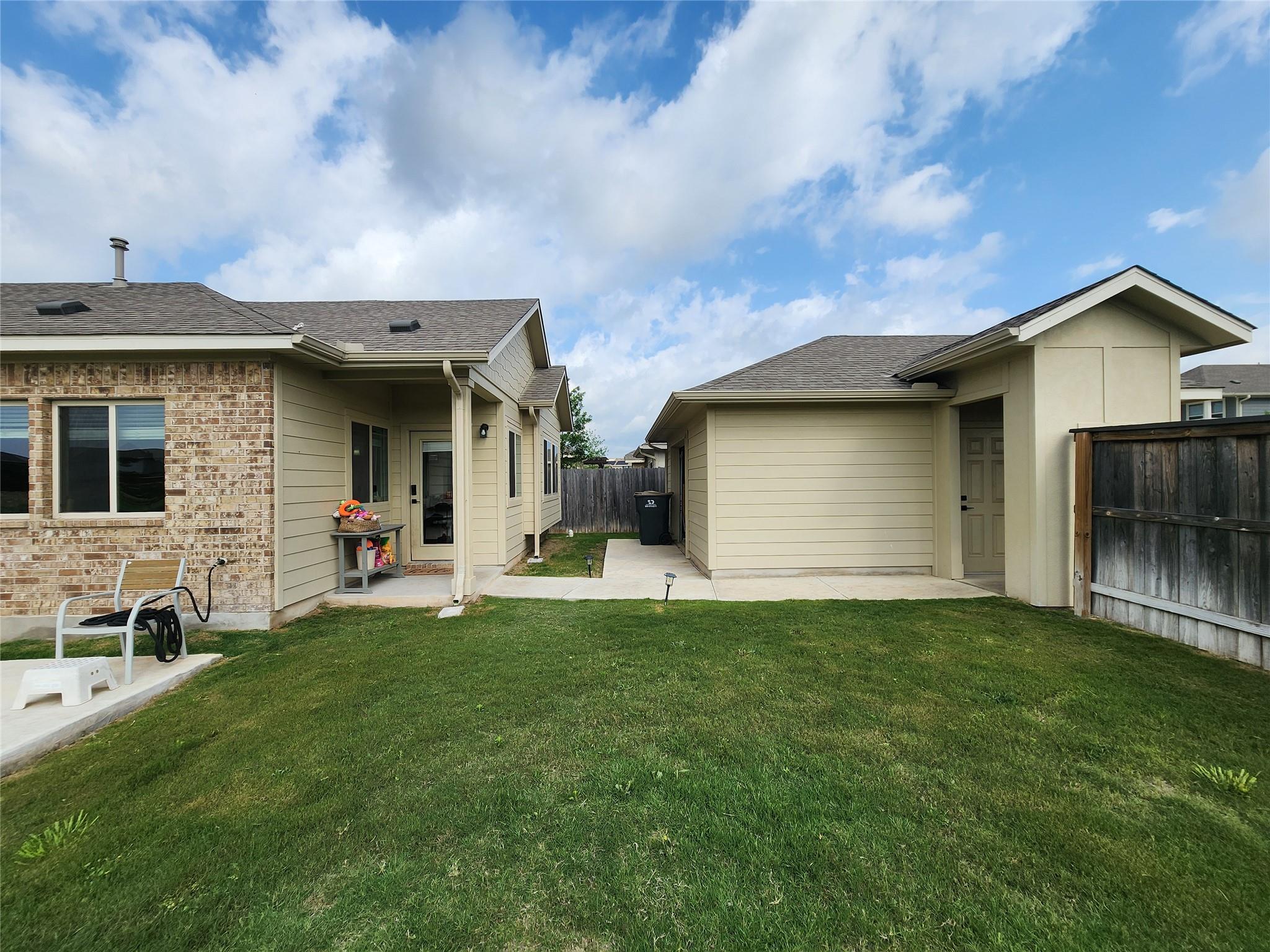 105 Witchhazel Way, San Marcos, TX 78666