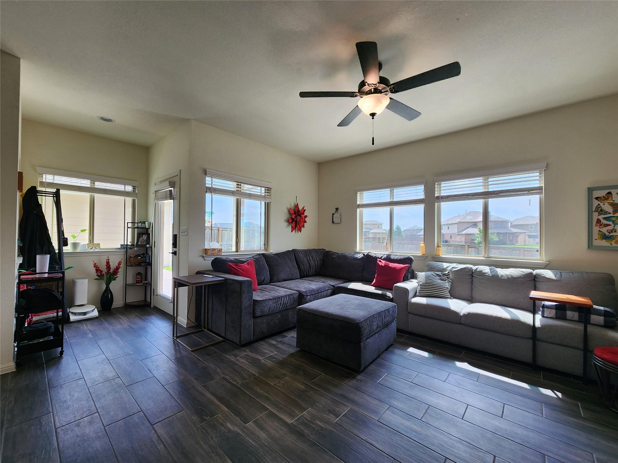 105 Witchhazel Way, San Marcos, TX 78666