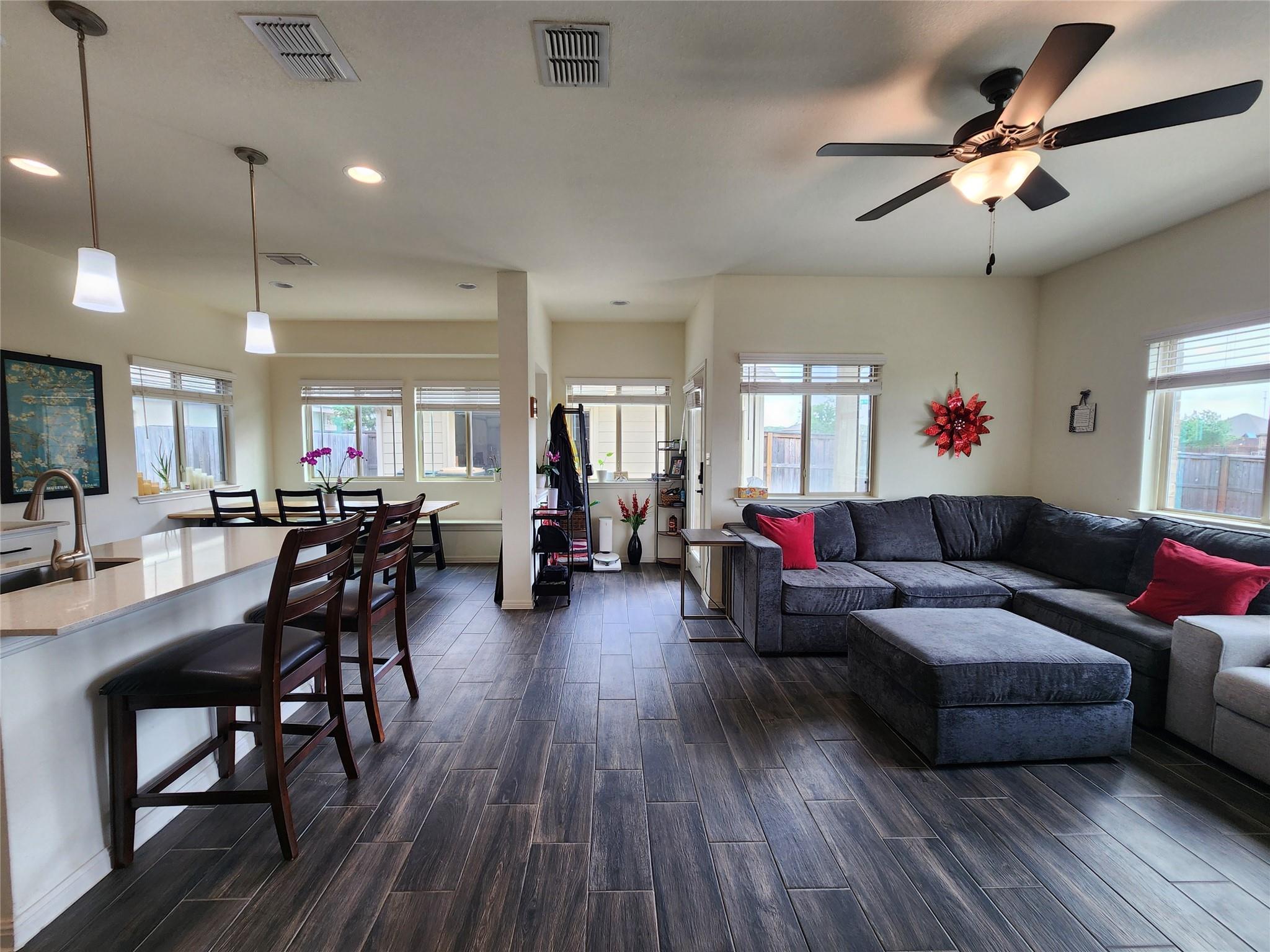 105 Witchhazel Way, San Marcos, TX 78666