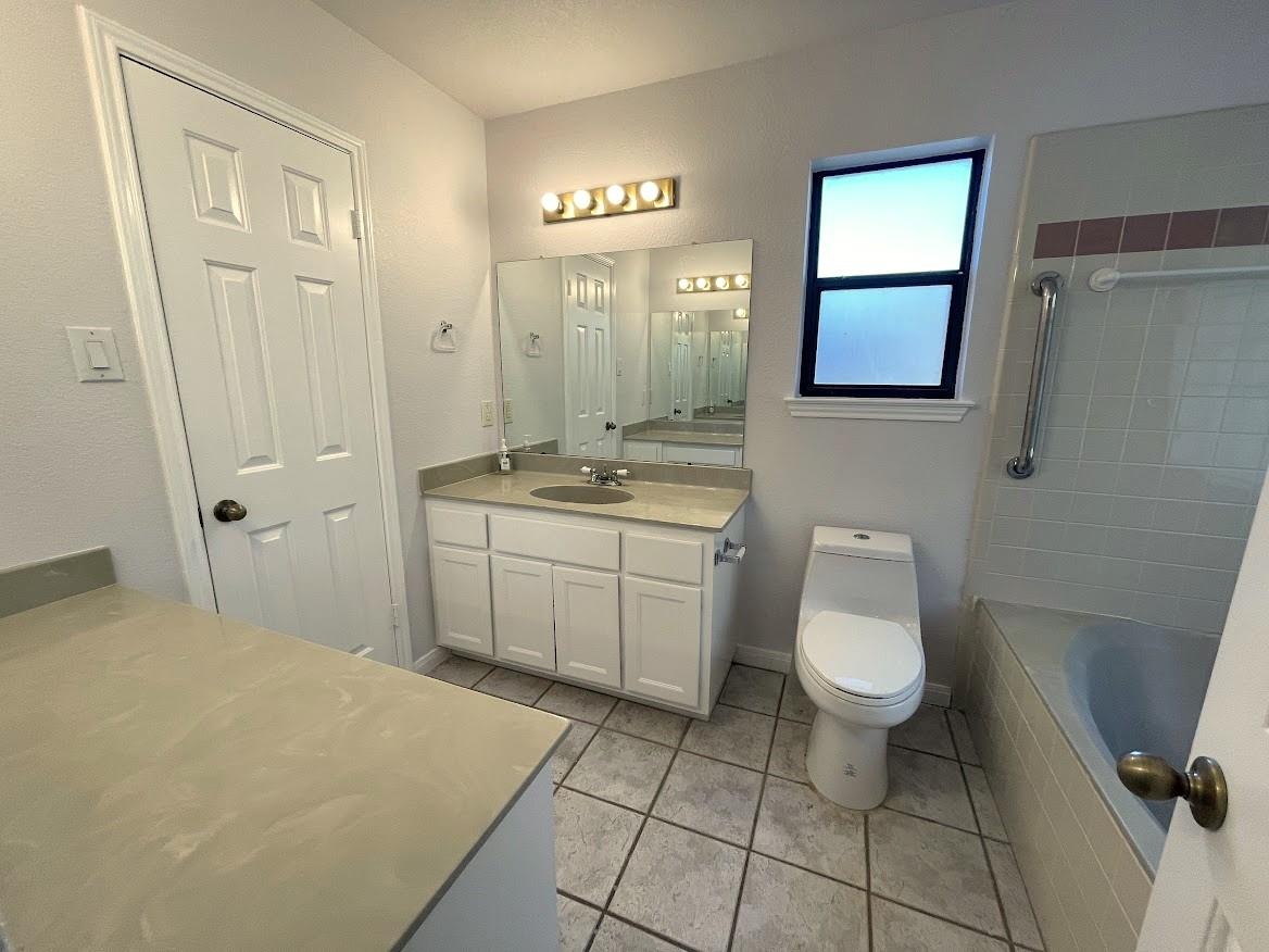 5001 Blue Bluff Rd, Austin, TX 78724