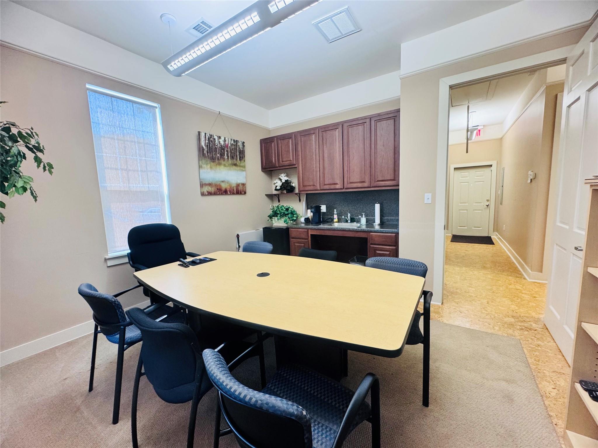 800 Crystal Falls Pkwy # 1, Leander, TX 78641