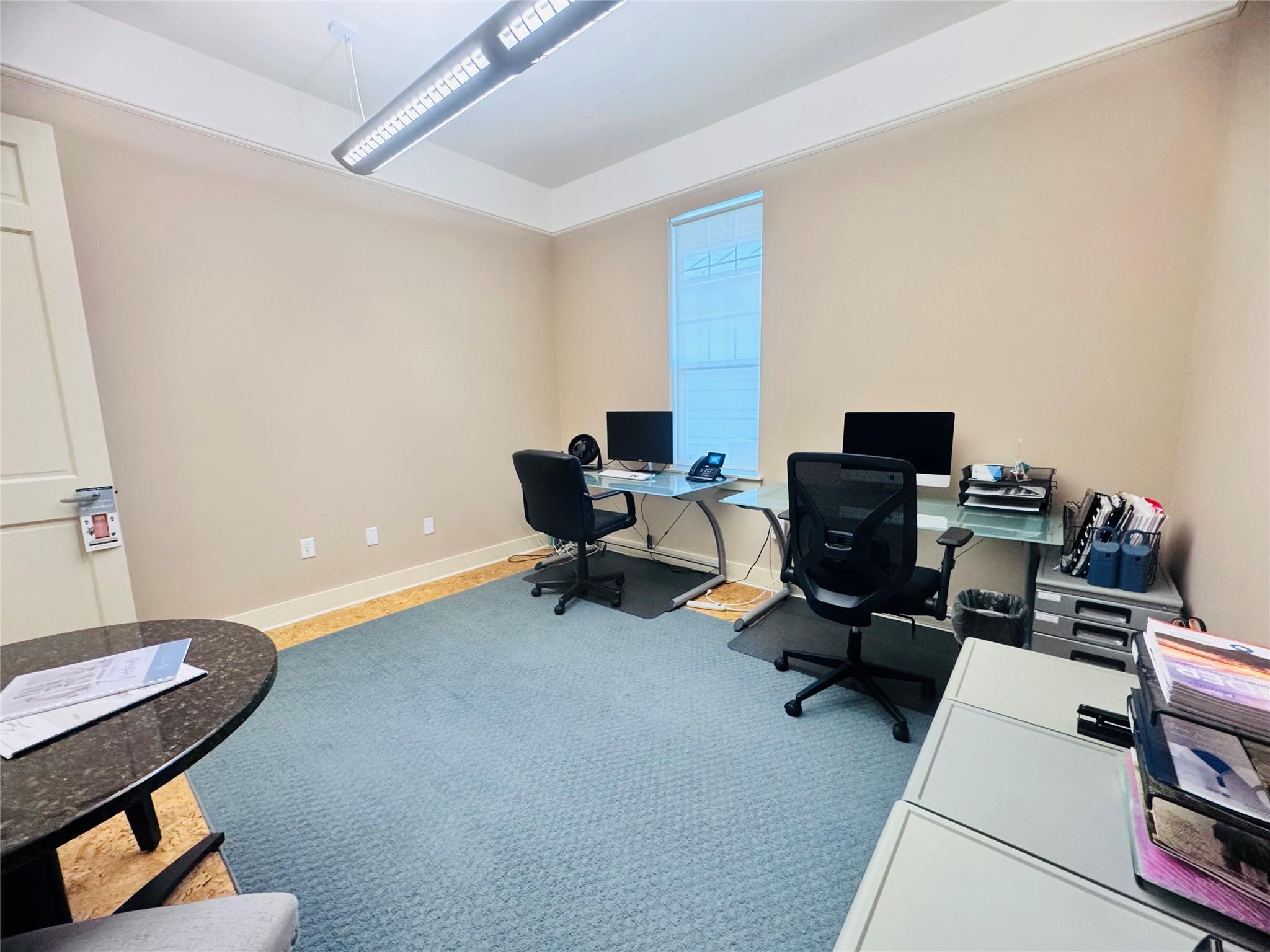800 Crystal Falls Pkwy # 1, Leander, TX 78641
