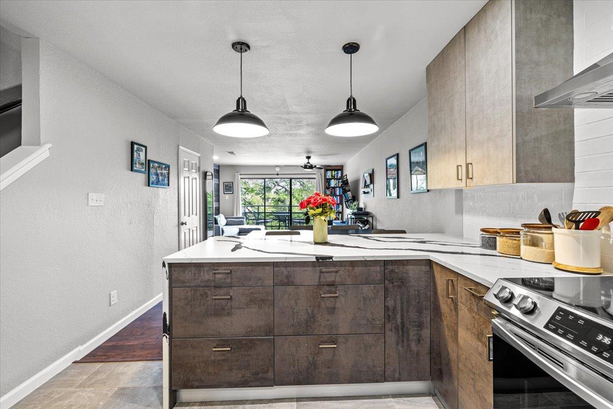 2605 Enfield Rd # 209, Austin, TX 78703