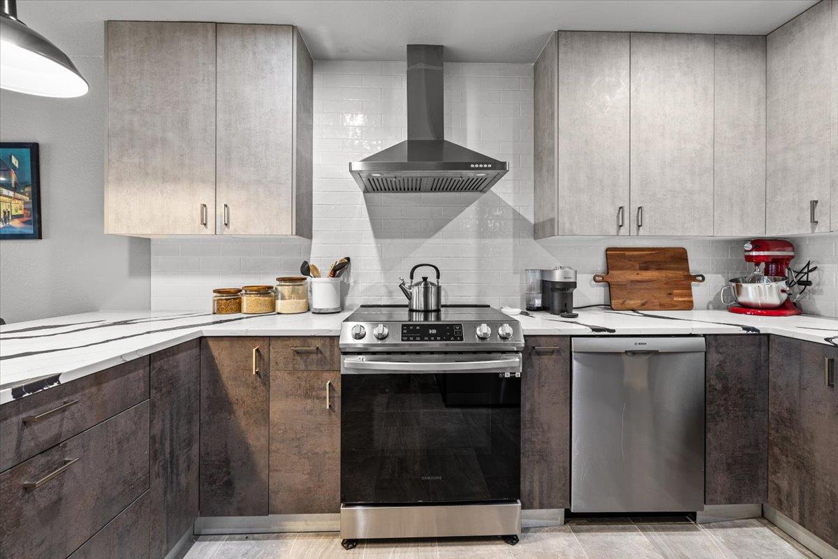 2605 Enfield Rd # 209, Austin, TX 78703