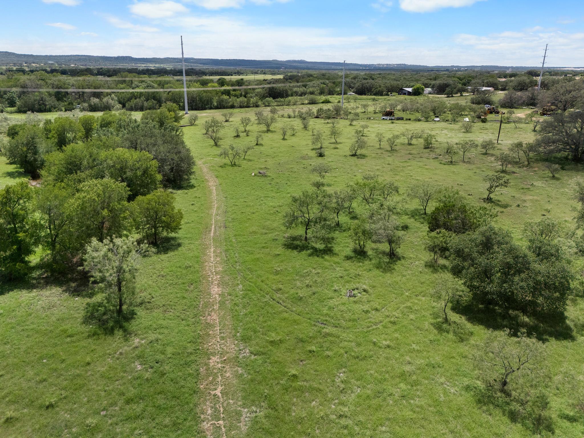 7866 County Road 404, Spicewood, TX 78669