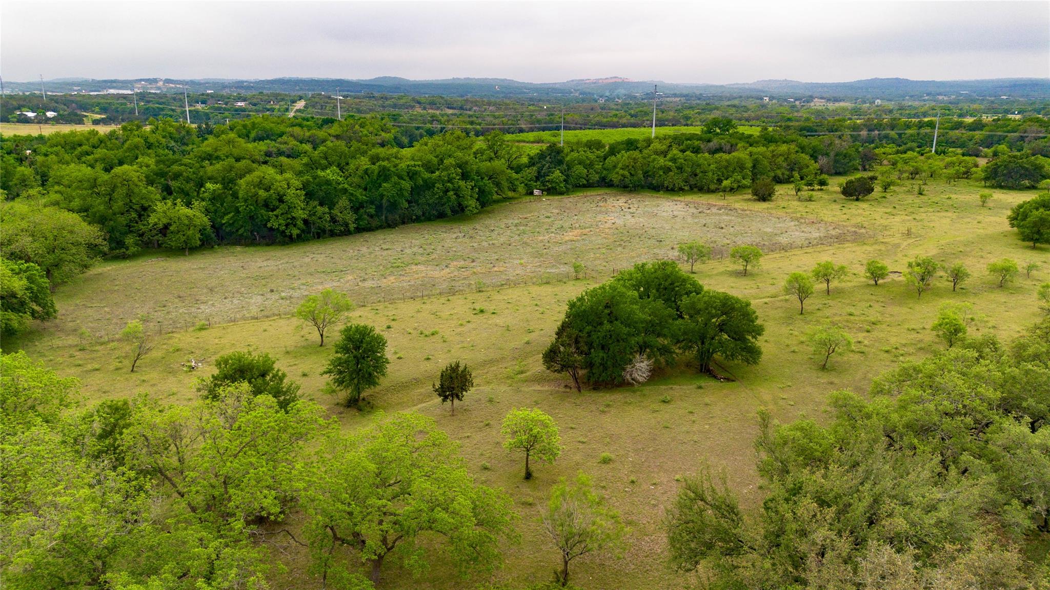 7866 County Road 404, Spicewood, TX 78669