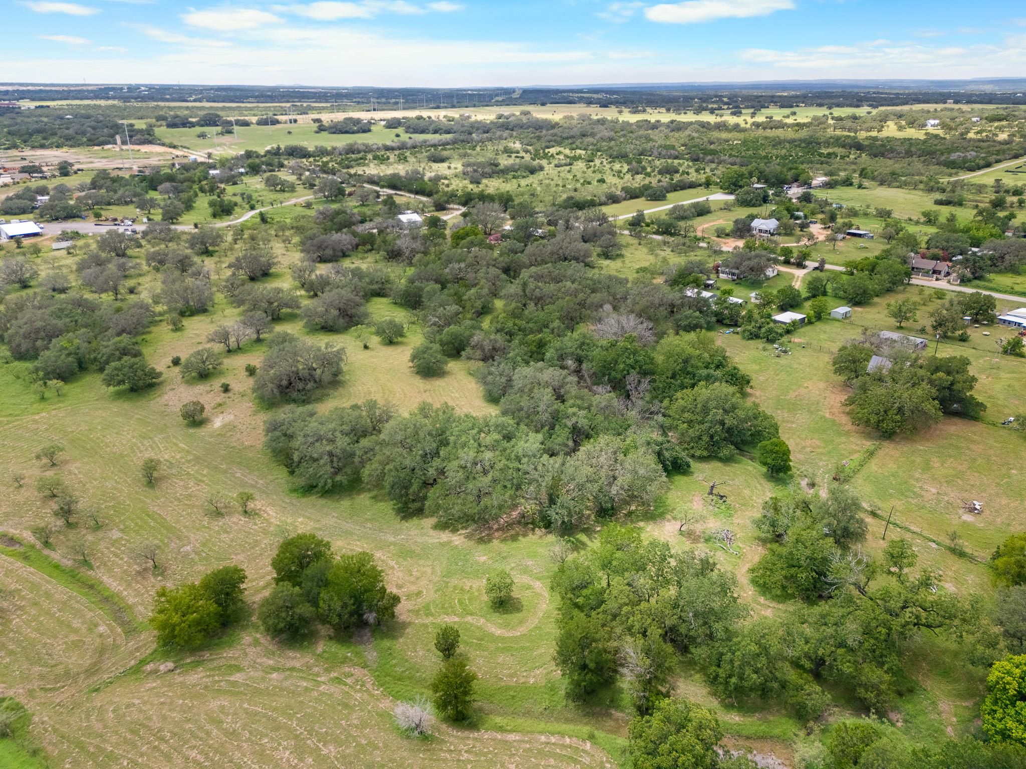 7866 County Road 404, Spicewood, TX 78669