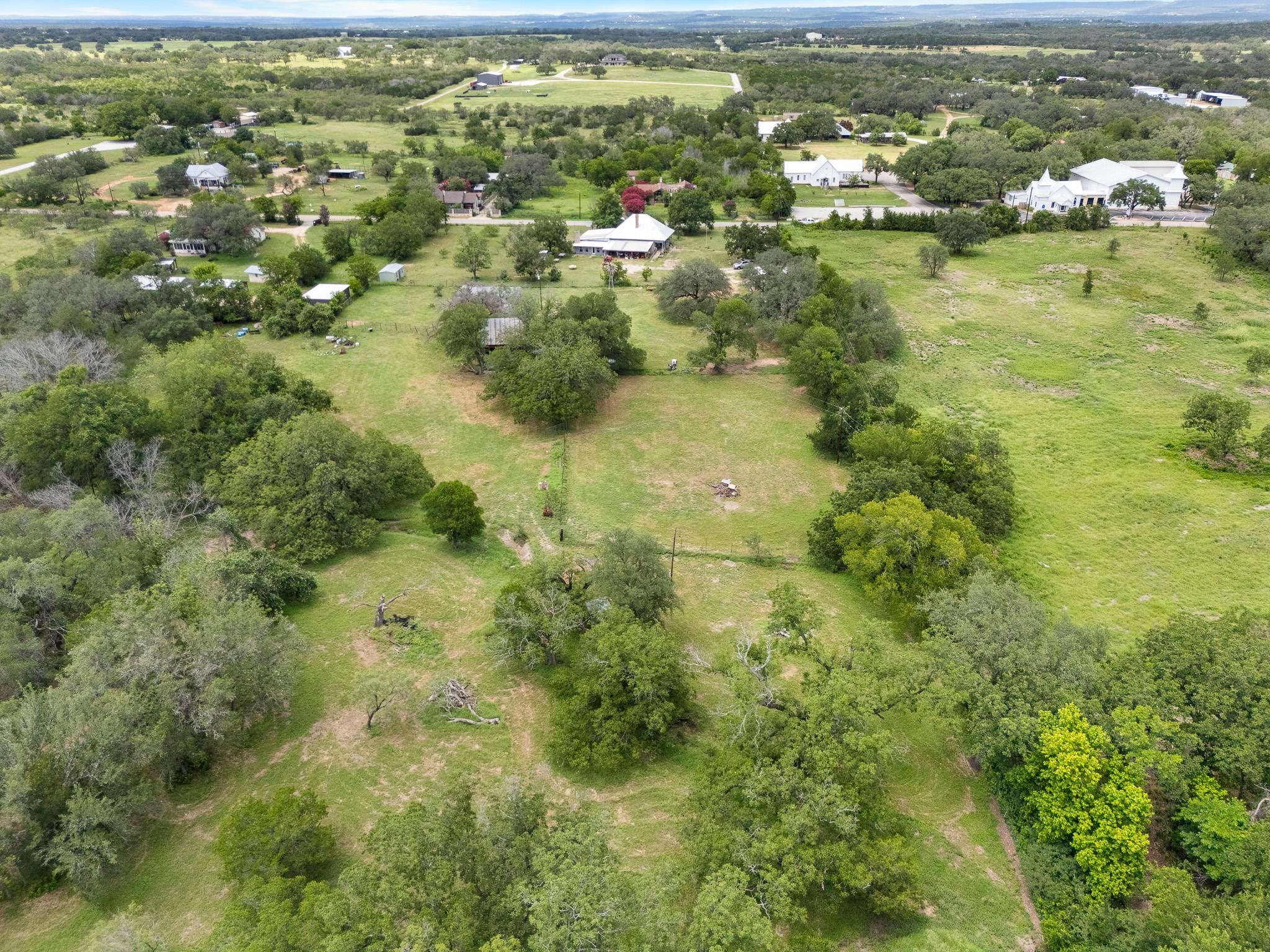 7866 County Road 404, Spicewood, TX 78669