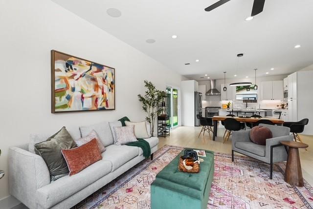 1500 Sylvan Glade Rd # 1A, Austin, TX 78745