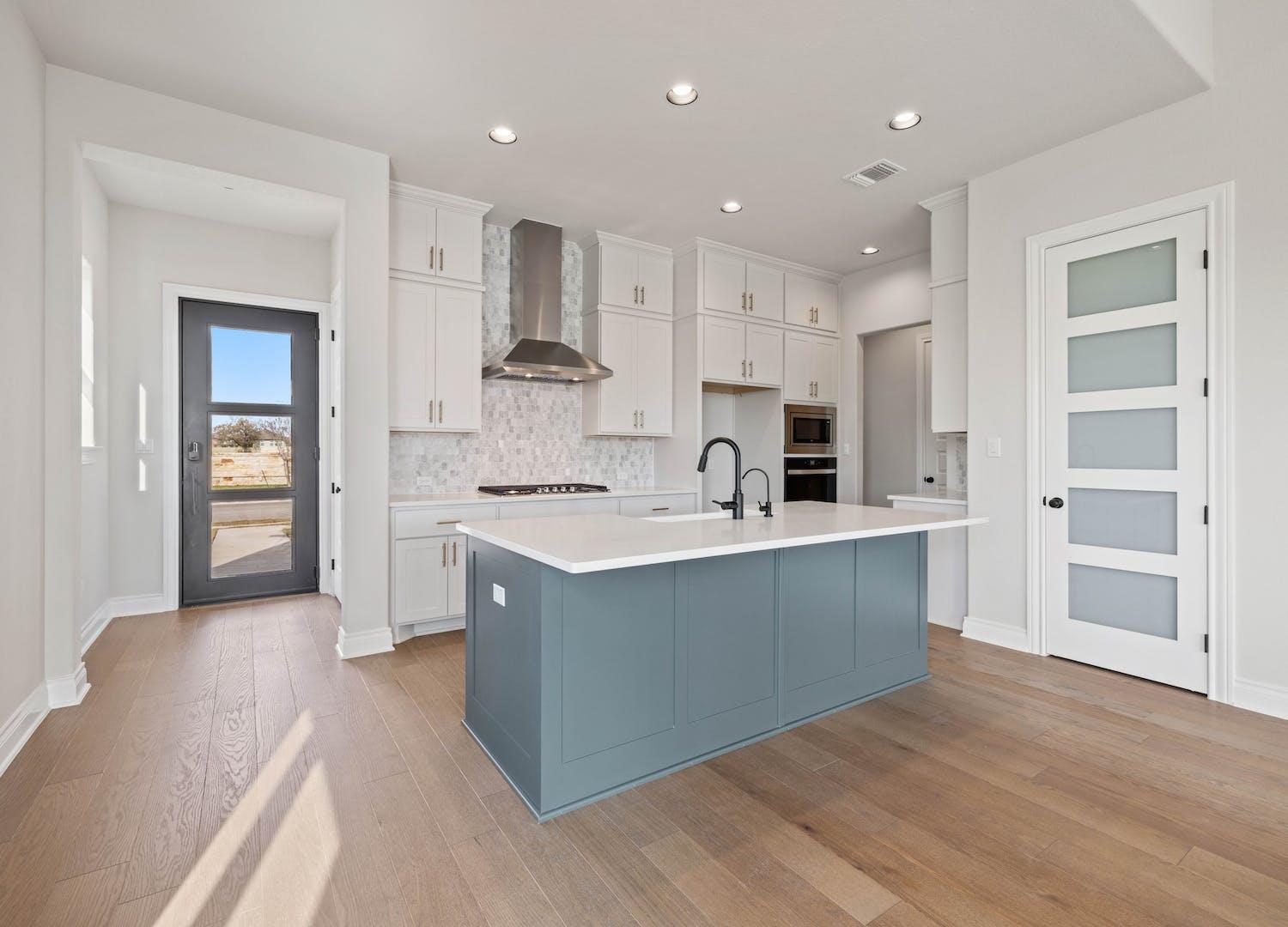 109 Flora Springs Cv, Liberty Hill, TX 78642