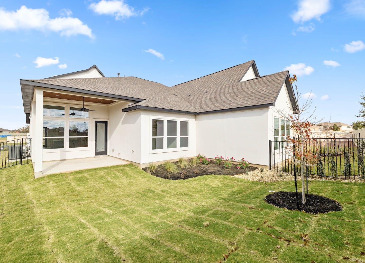 109 Flora Springs Cv, Liberty Hill, TX 78642